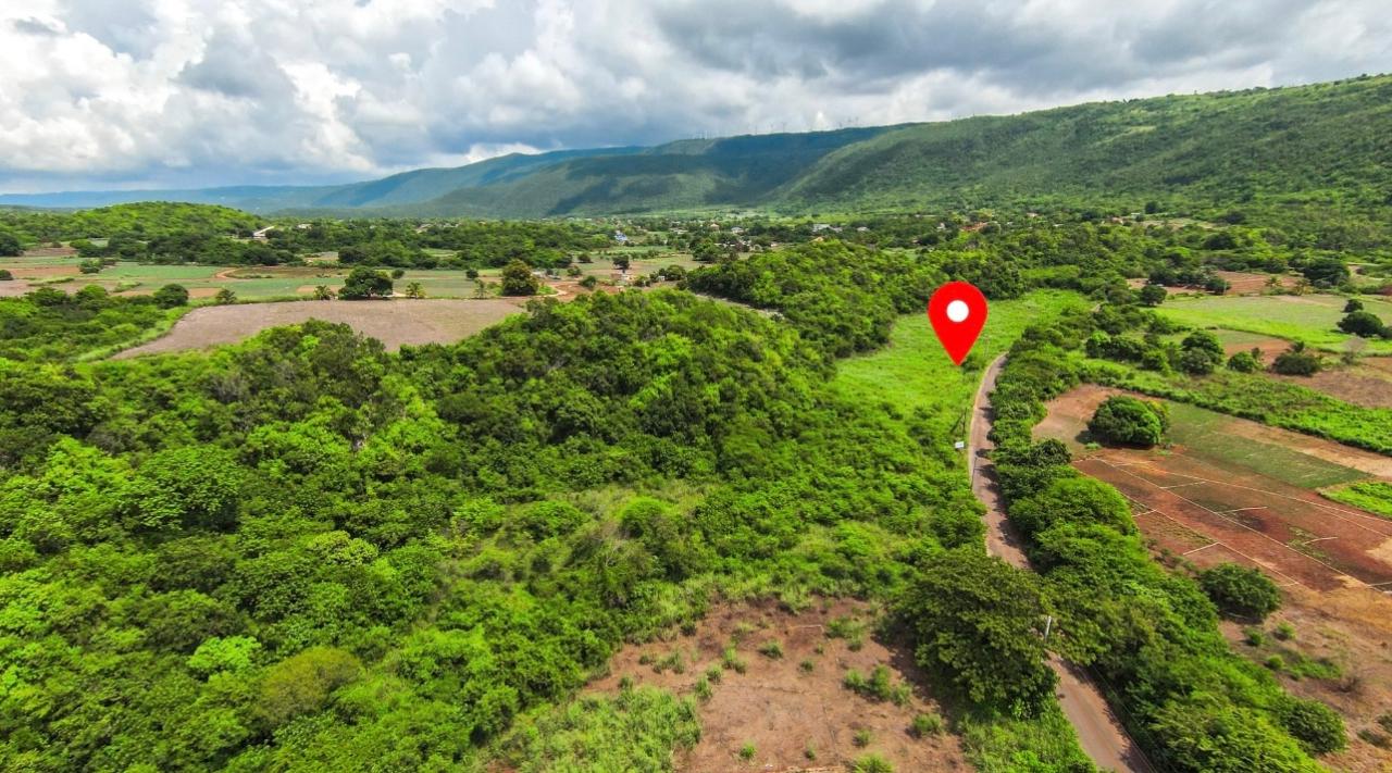 Residential Lot For Sale DUFF HOUSE, MANCHESTER, 1950 5,500,000 Keez