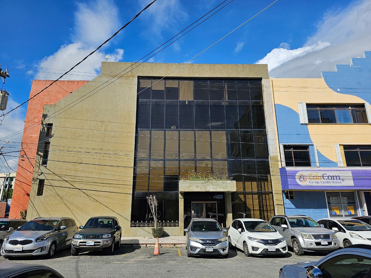 Offices / Commercial Bldg For Rent OXFORD TERRACE, Kingston 5