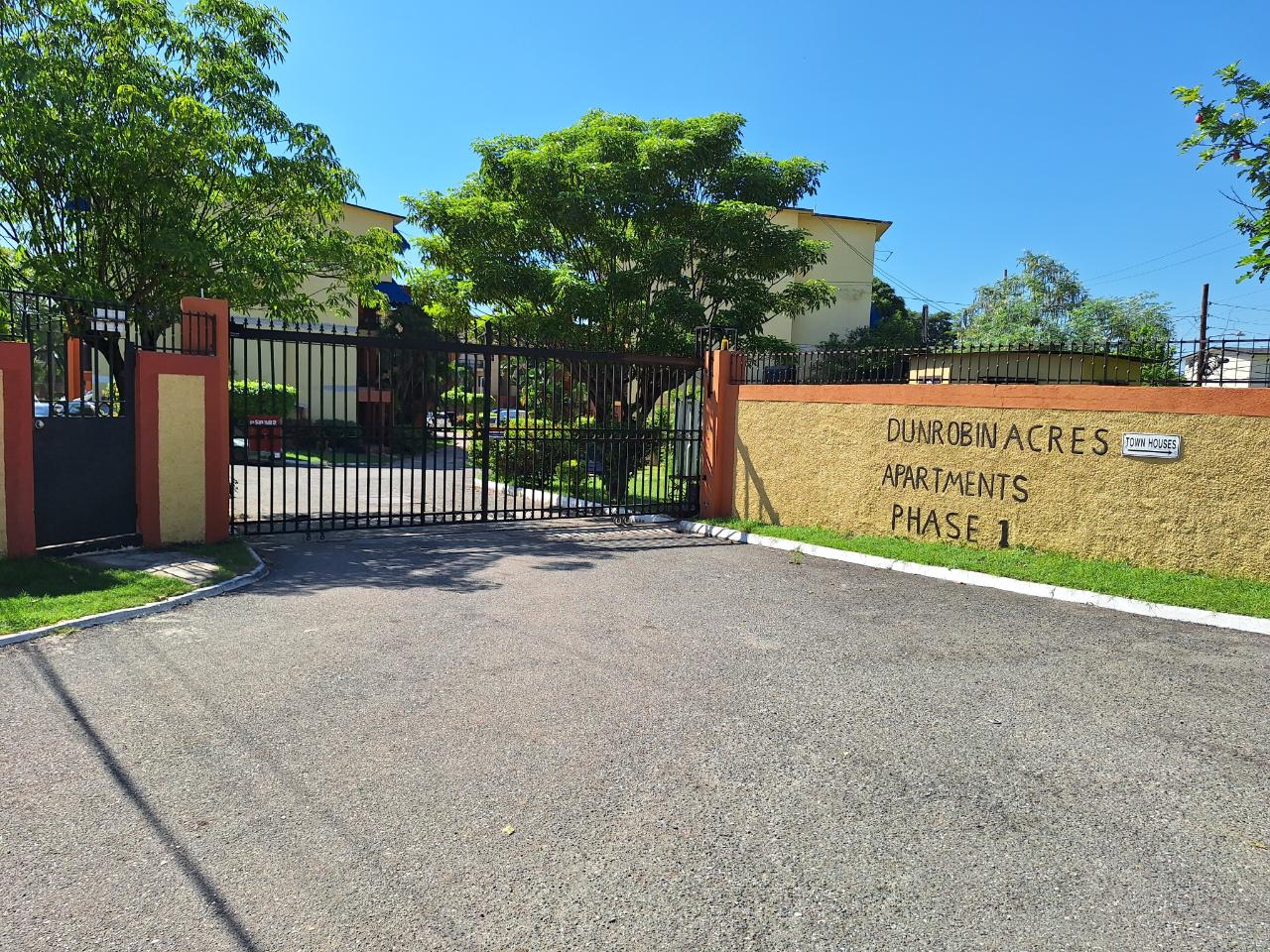 Apartment For Rent DUNROBIN ACRES, Kingston 10 125,000 Keez