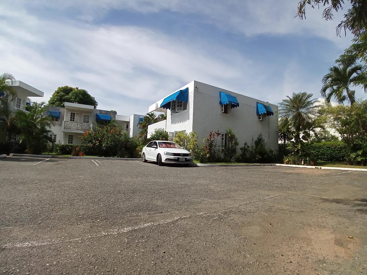 Apartment For Rent OLD CHURCH ROAD, Kingston 8 125,000 Keez