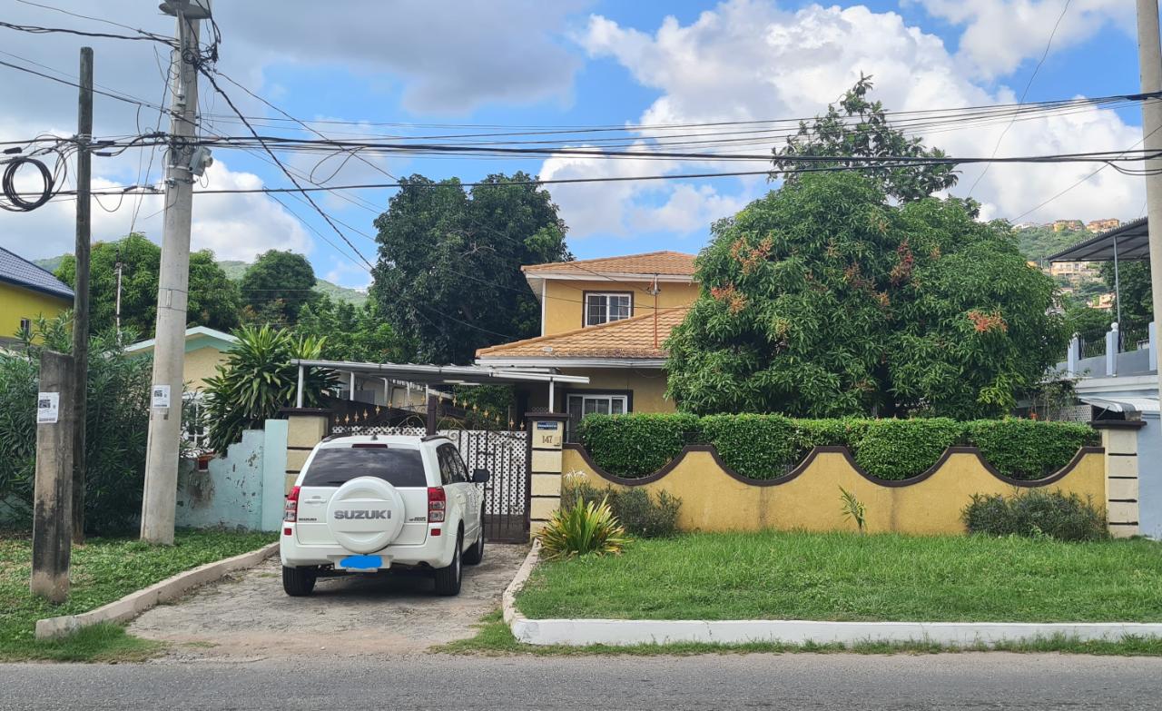 House For Rent KEN HILL DRIVE, Kingston 20 70,000 Keez