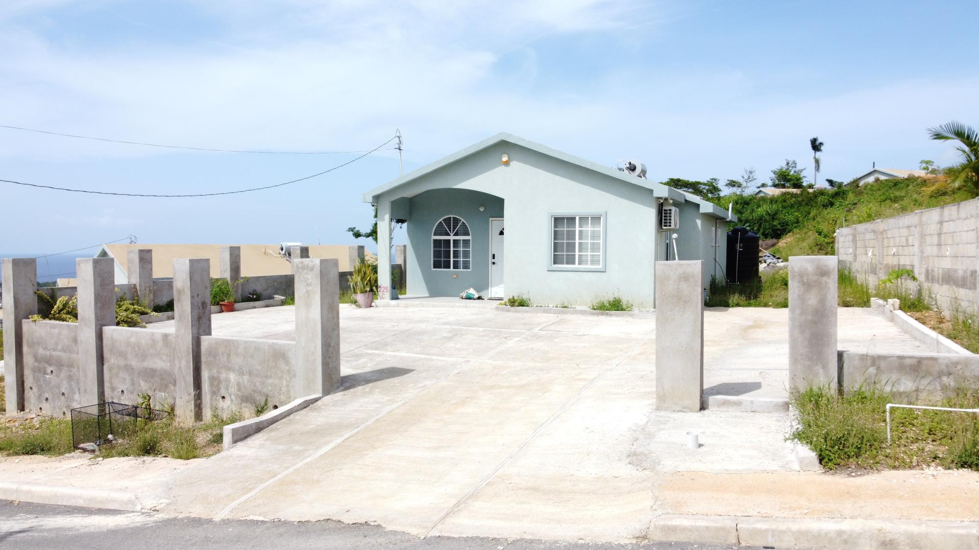 House For Sale CAMELOT VILLAGE PHASE 4, Discovery Bay 270,000 Keez
