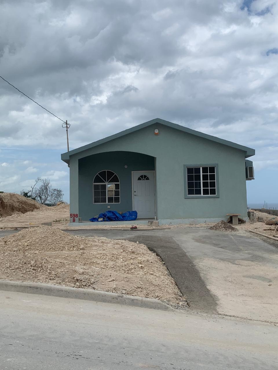 House For Rent CAMELOT VILLAGE, Discovery Bay 950 Keez