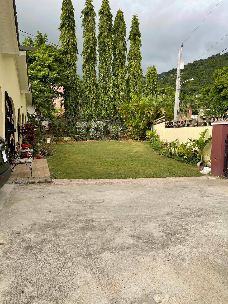 House For Sale GLENDON CIRCLE, 2705 98,500,000 Keez