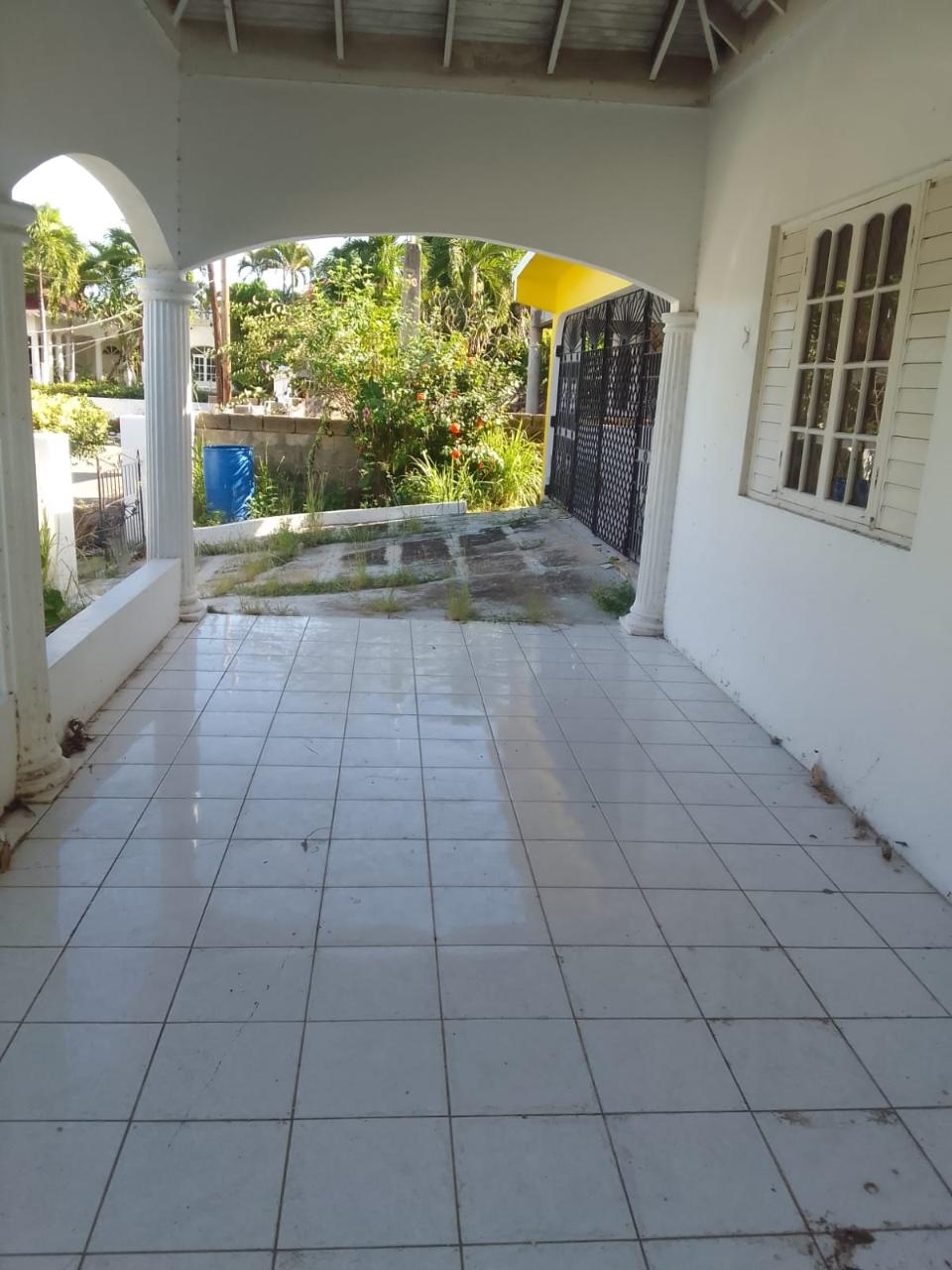 House For Rent HIGHFIELD CLOSE , ENSOM C, 1831 90,000 Keez