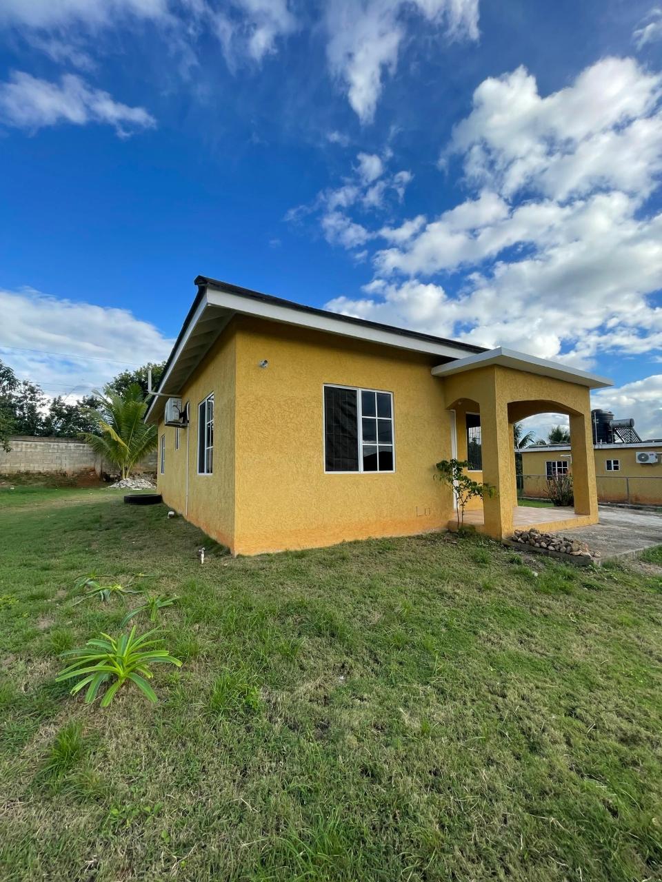 House For Rent HILLVIEW ESTATE, BOGWALK, Bog Walk 85,000 Keez