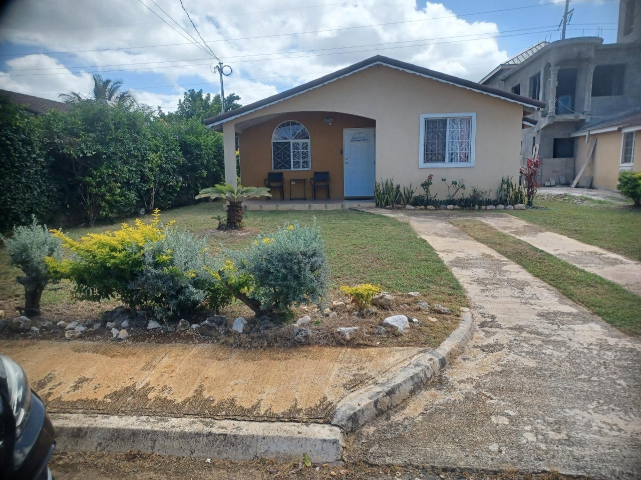 House For Rent: FLORENCE HALL VILLAGE, Falmouth | $750 | Keez