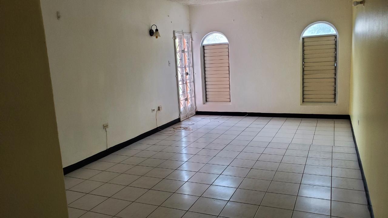 Apartment For Rent: CENTRAL AVENUE, KINGSTON, Kingston 8 | $95,000 | Keez