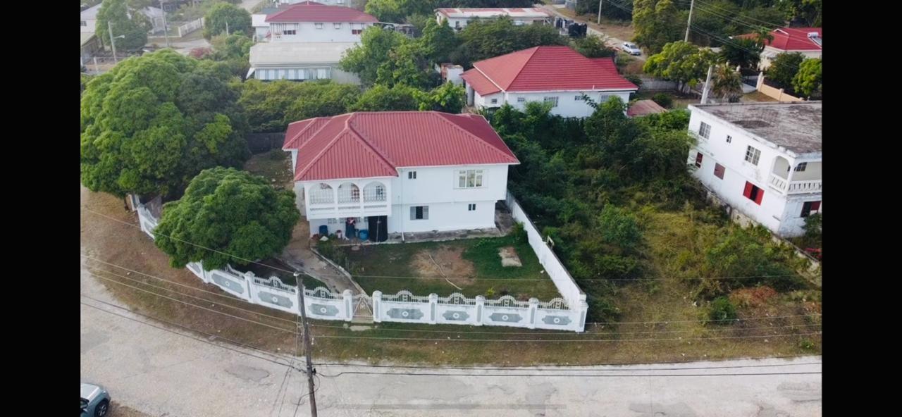 House For Sale CLAYTON HEIGHTS, May Pen 29,000,000 Keez