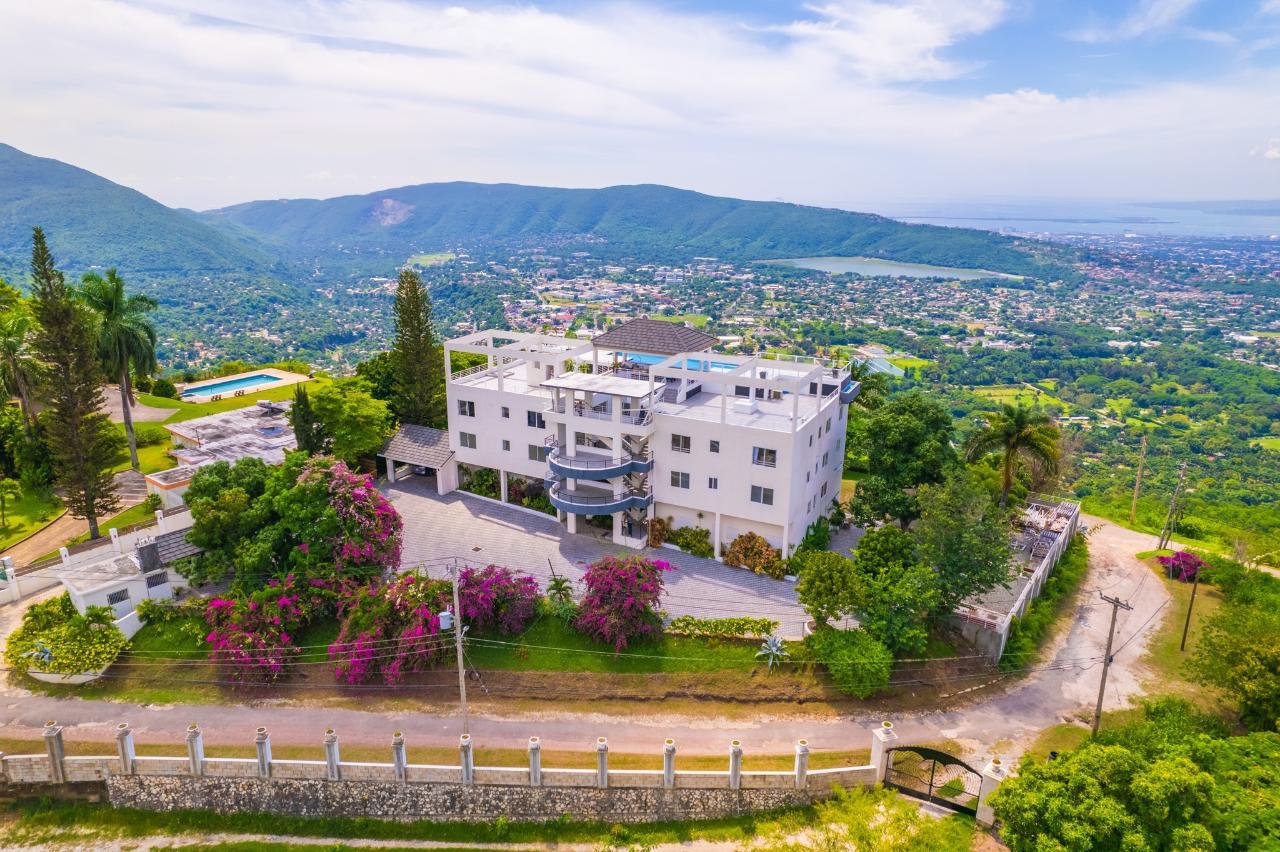 Apartment For Sale SKYLINE CLOSE, JACKS HILL, 2704 1,300,000 Keez