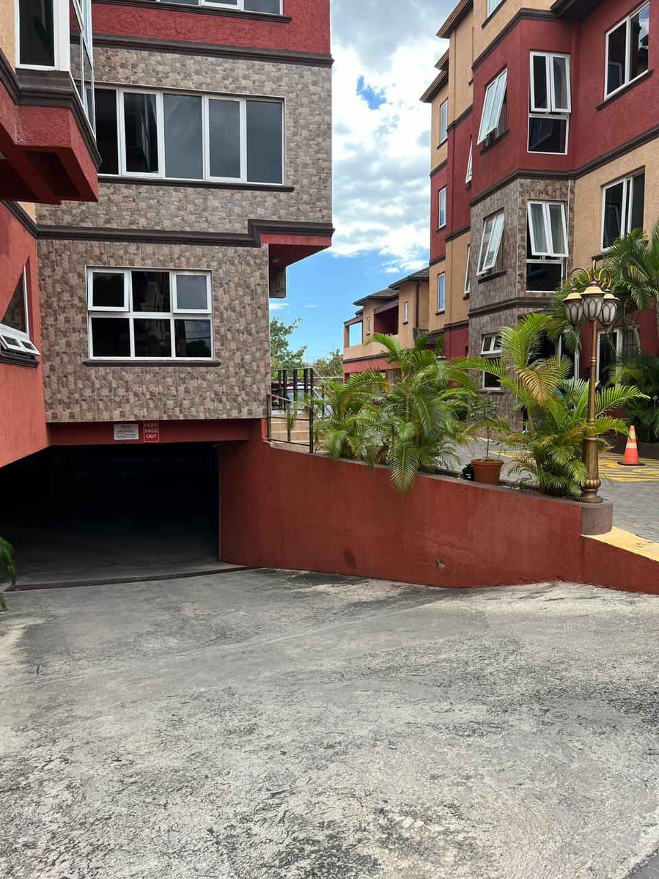 Apartment For Sale WASHINGTON DRIVE, Kingston 10 34,000,000 Keez