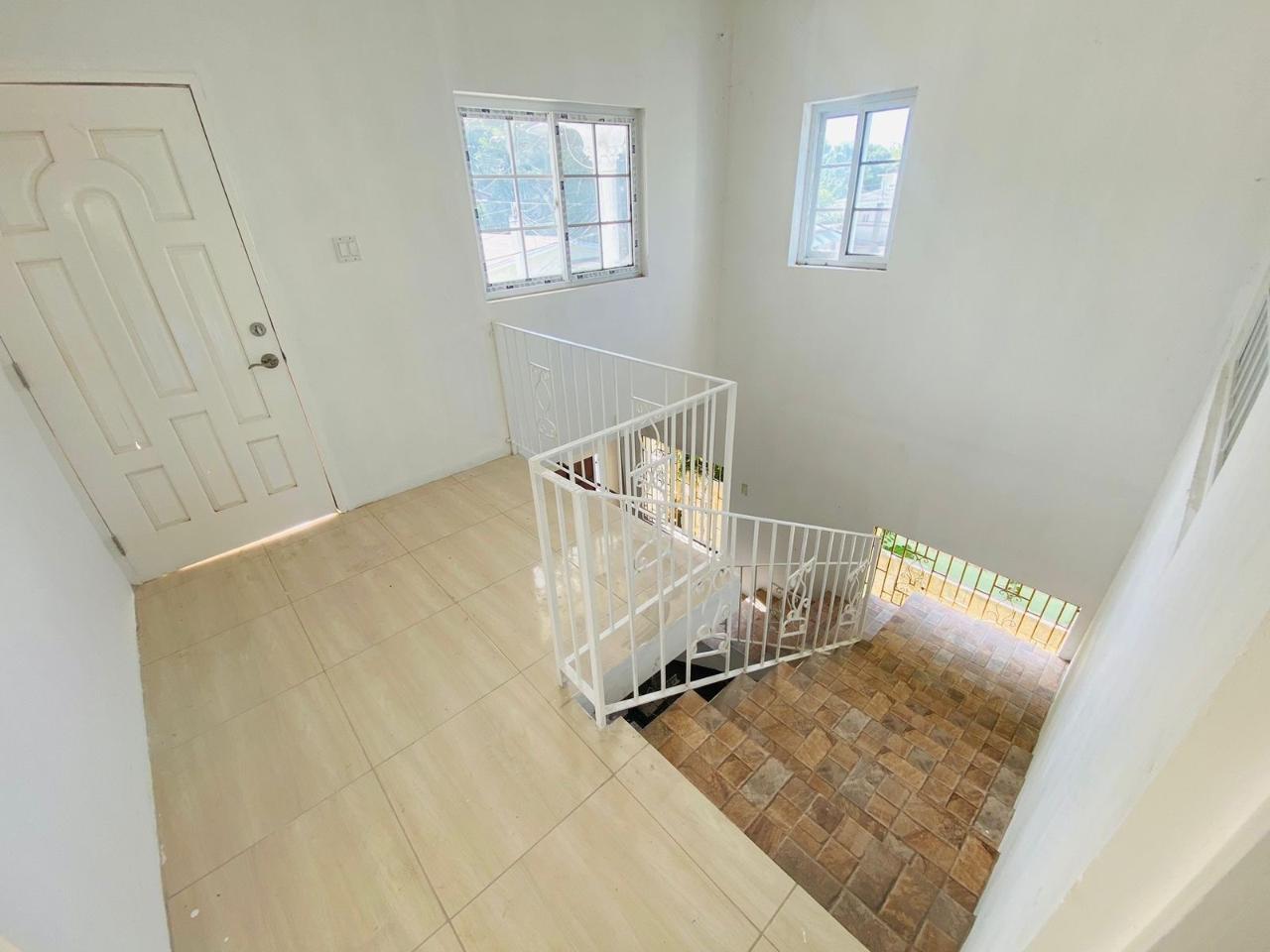 Apartment For Rent RODNEY STREET, Falmouth 90,000 Keez