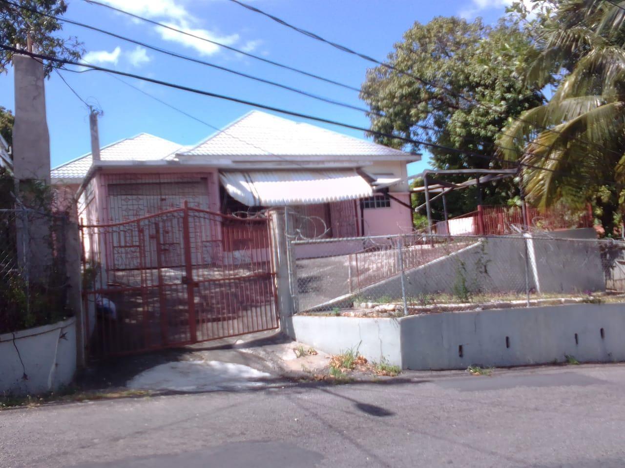 House For Sale VERNON DRIVE, Montego Bay 20,000,000 Keez