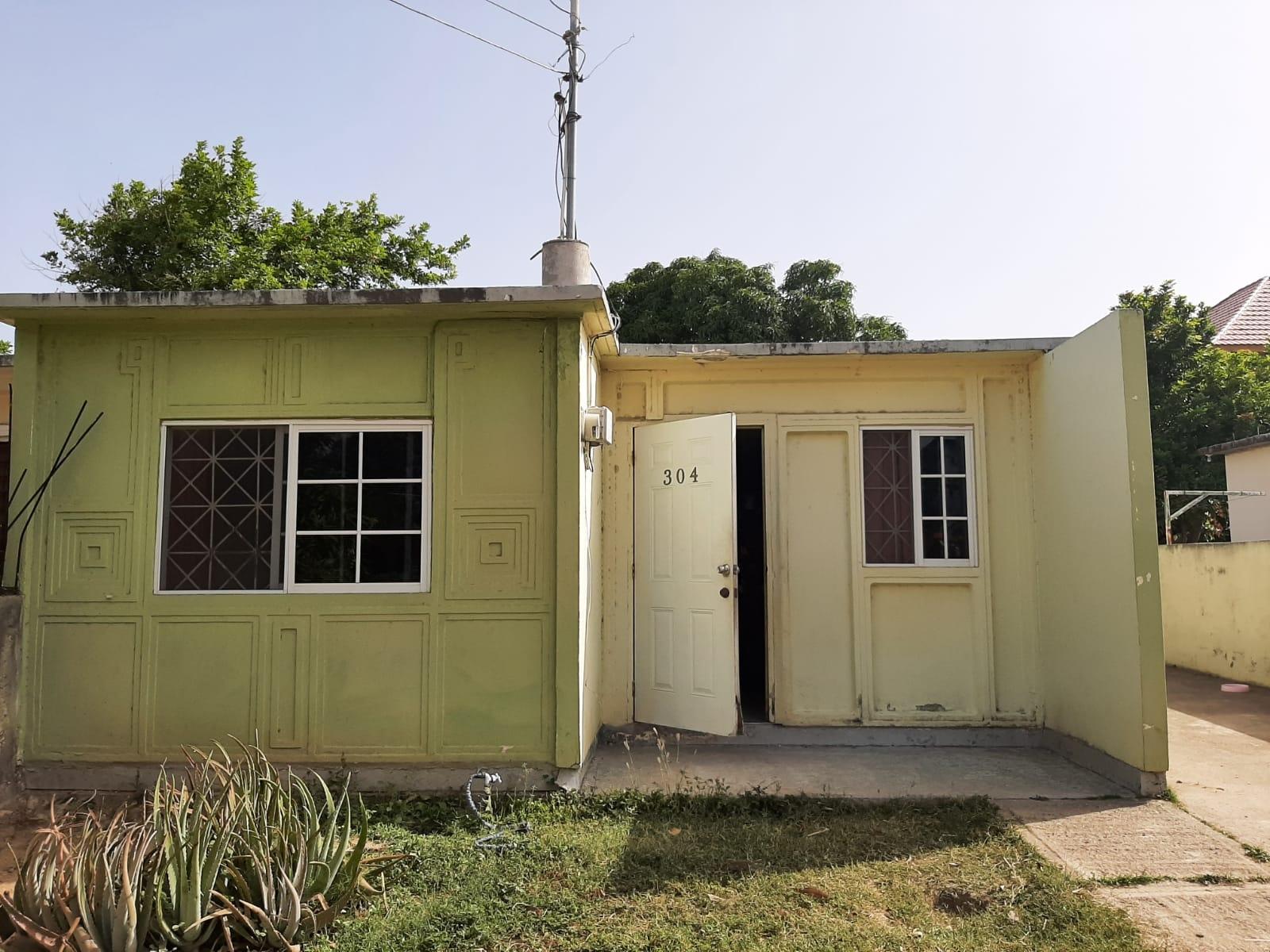 House For Sale LOGWOOD PLACE, Portmore Pines 18,000,000 Keez