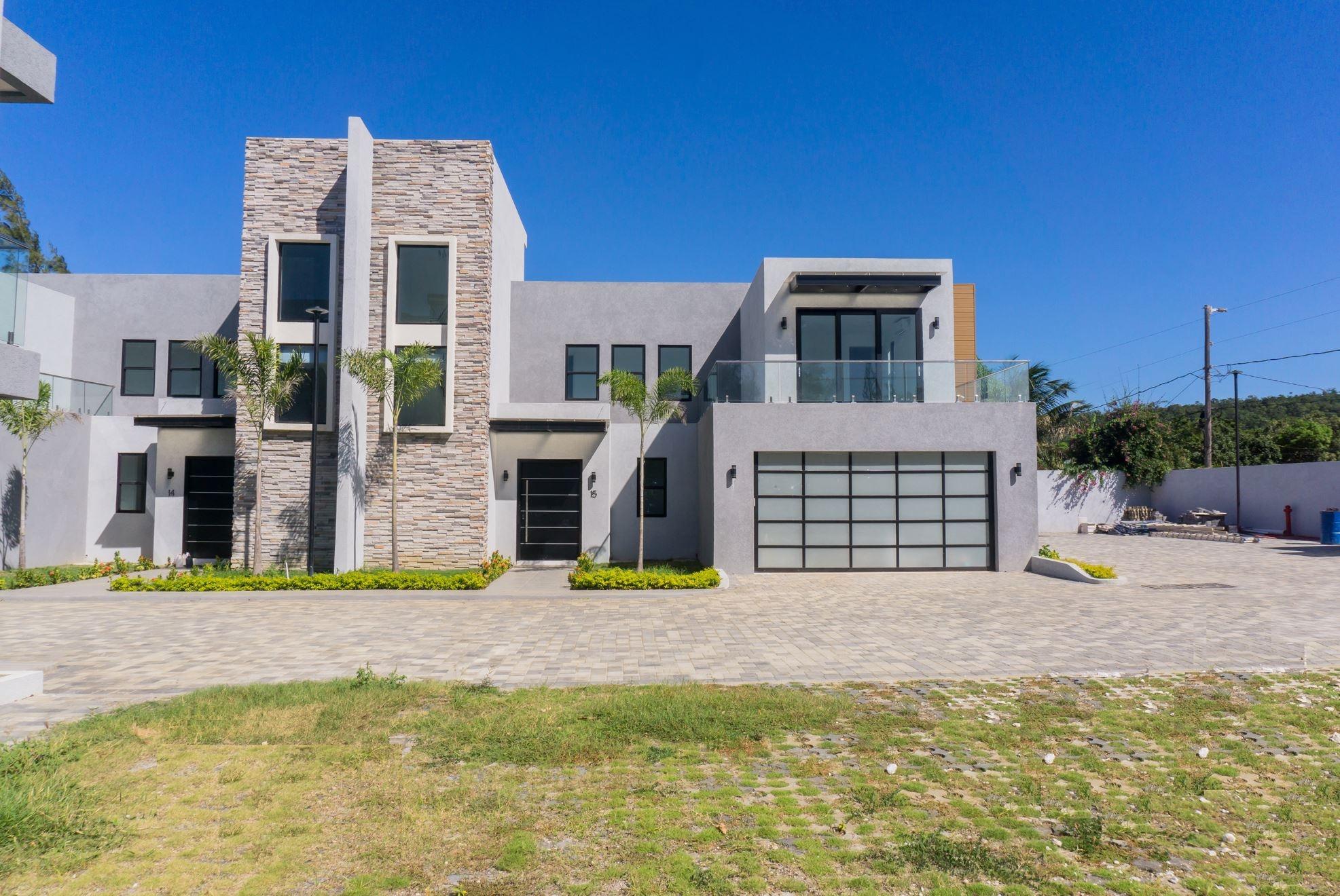 Townhouse For Sale QUEENS CRESCENT DRIVE, DI, Discovery Bay 875,000