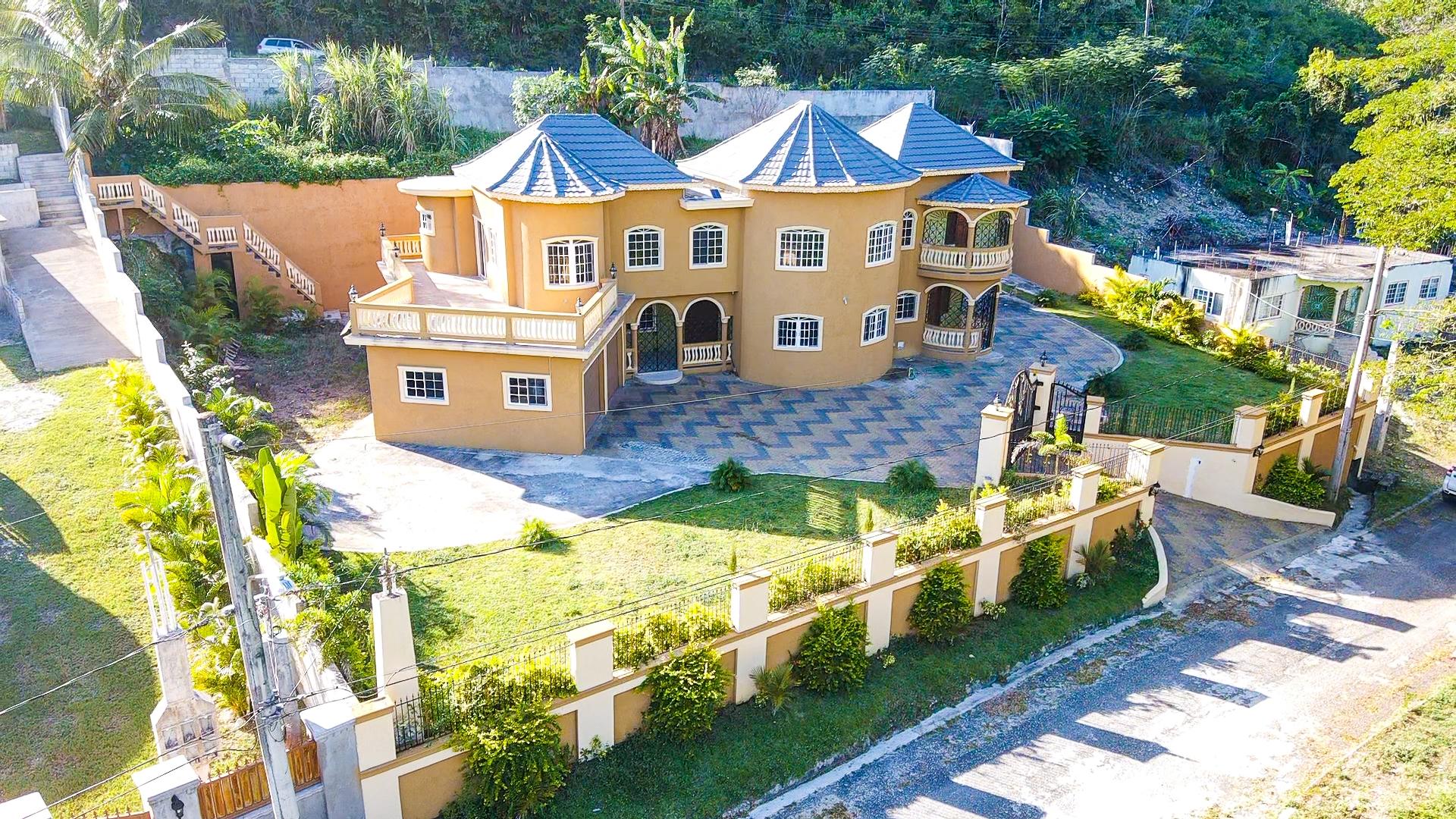 Townhouse For Rent WELRIK GARDENS, ANCHOVY, Anchovy 800 Keez