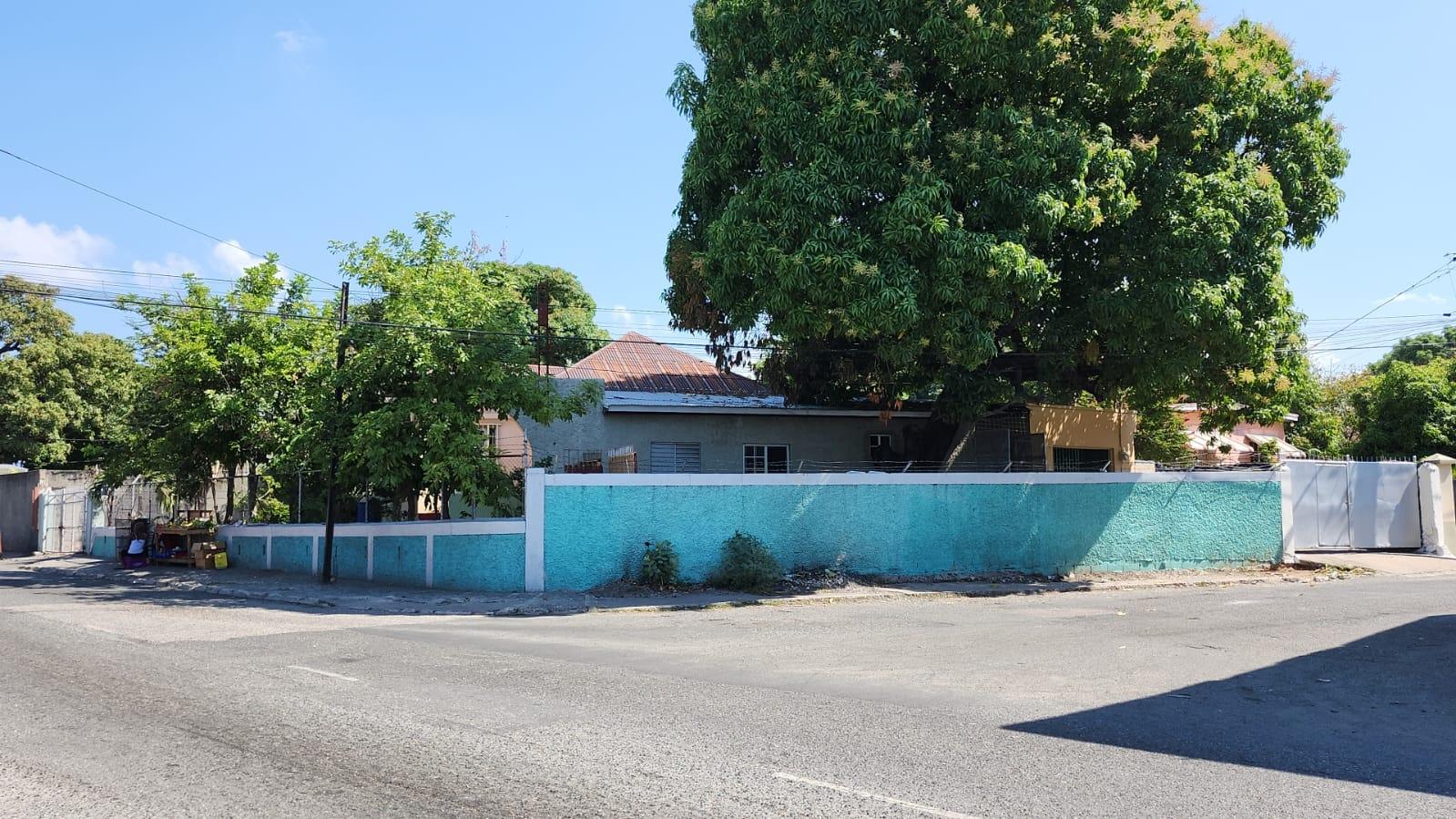 offices-commercial-bldg-for-sale-lyndhurst-road-2632-35-000-000
