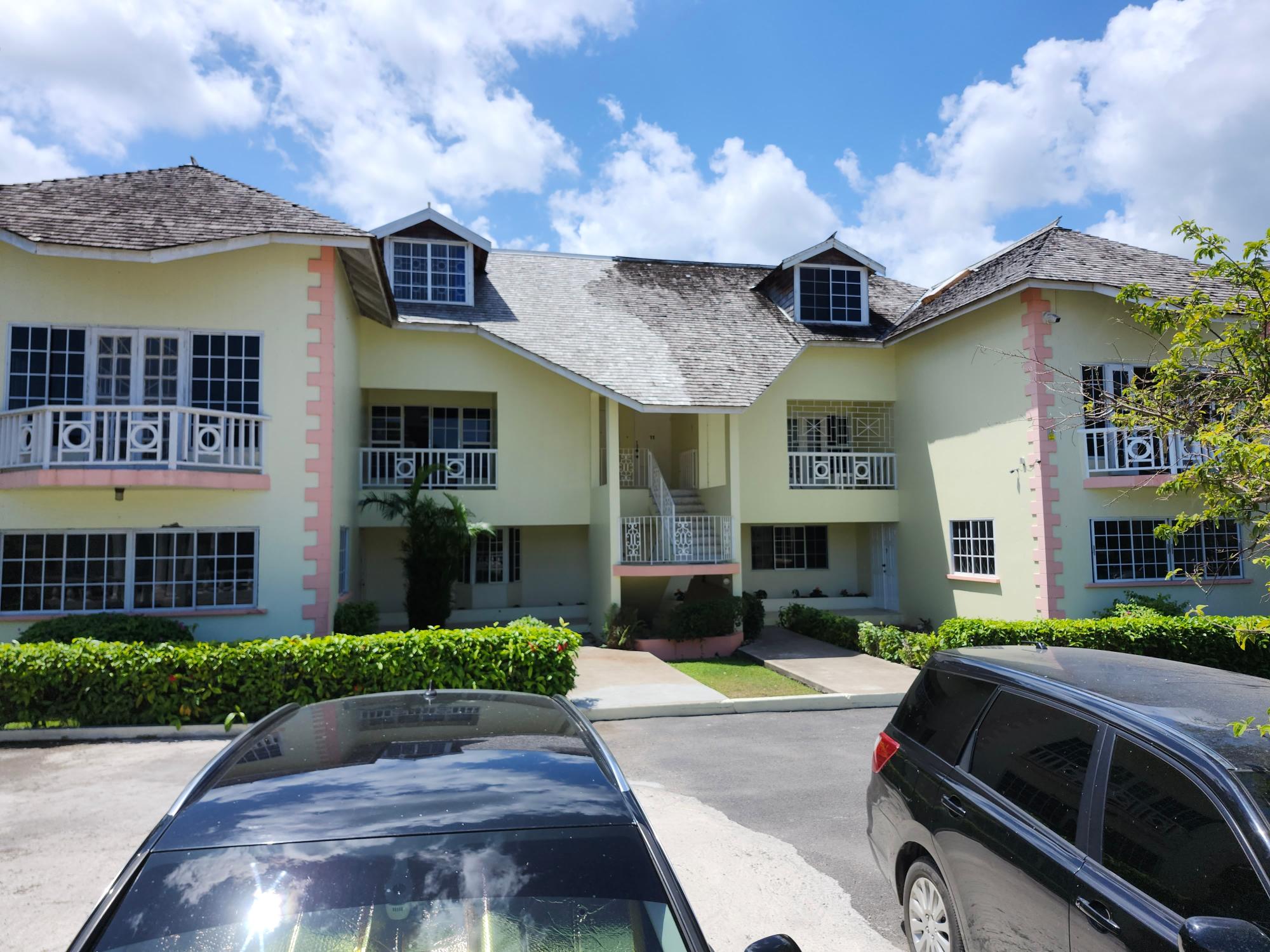 Apartment For Sale MAIN STREET, TURTLE TOWER, Ocho Rios 150,000 Keez