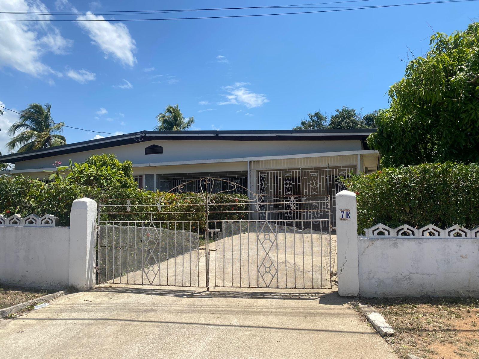 House For Sale BONNE BLUE FLAG BOULEVARD, Lauriston 17,000,000 Keez