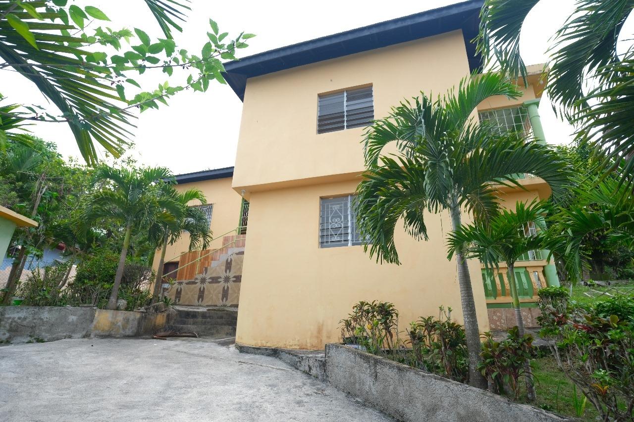 House For Sale PICADILLY DRIVE,, Mandeville 48,000,000 Keez