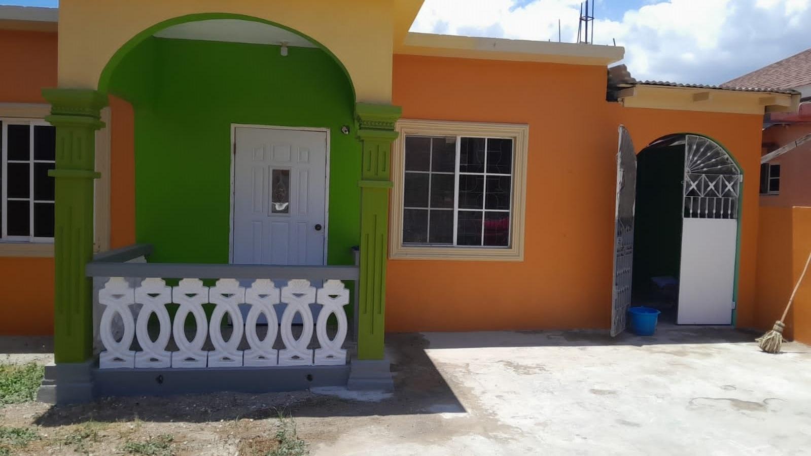 House For Rent: WEST QUEENS PARK, Greater Portmore | $75,000 | Keez