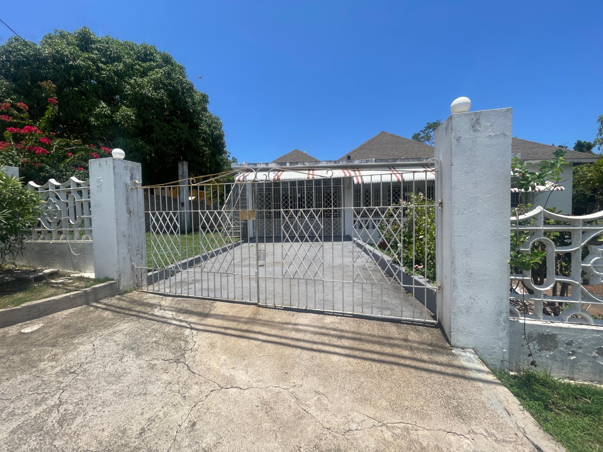 House For Sale ELTHAM HEIGHTS, Ocho Rios 39,000,000 Keez