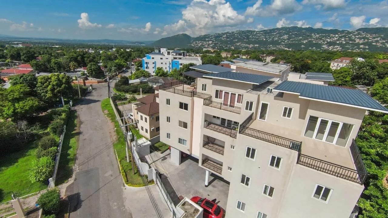 Apartment For Sale MERRIVALE AVENUE, Kingston 8 32,000,000