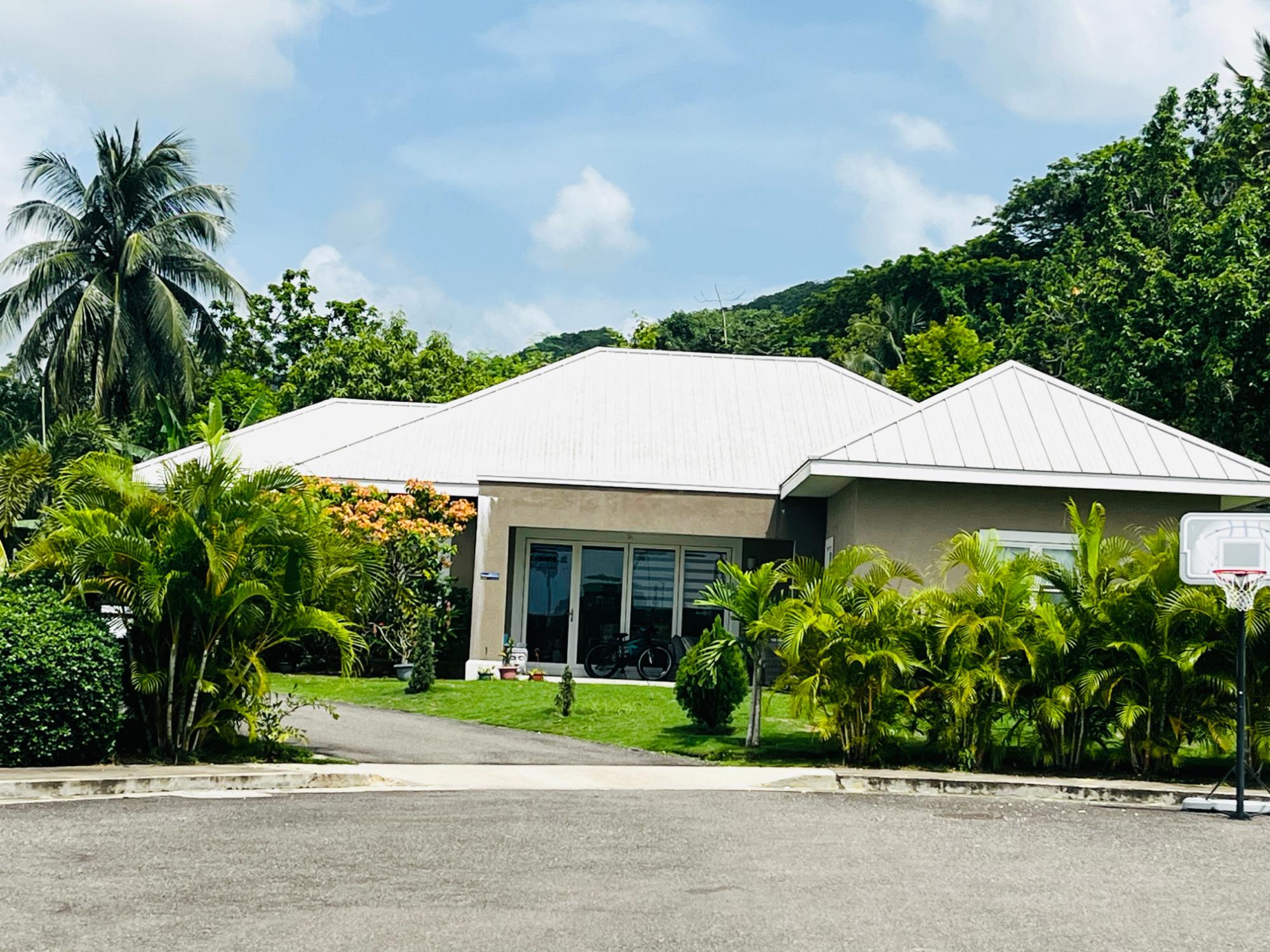 House For Rent BOGUE VILLAGE, Montego Bay 3,500 Keez