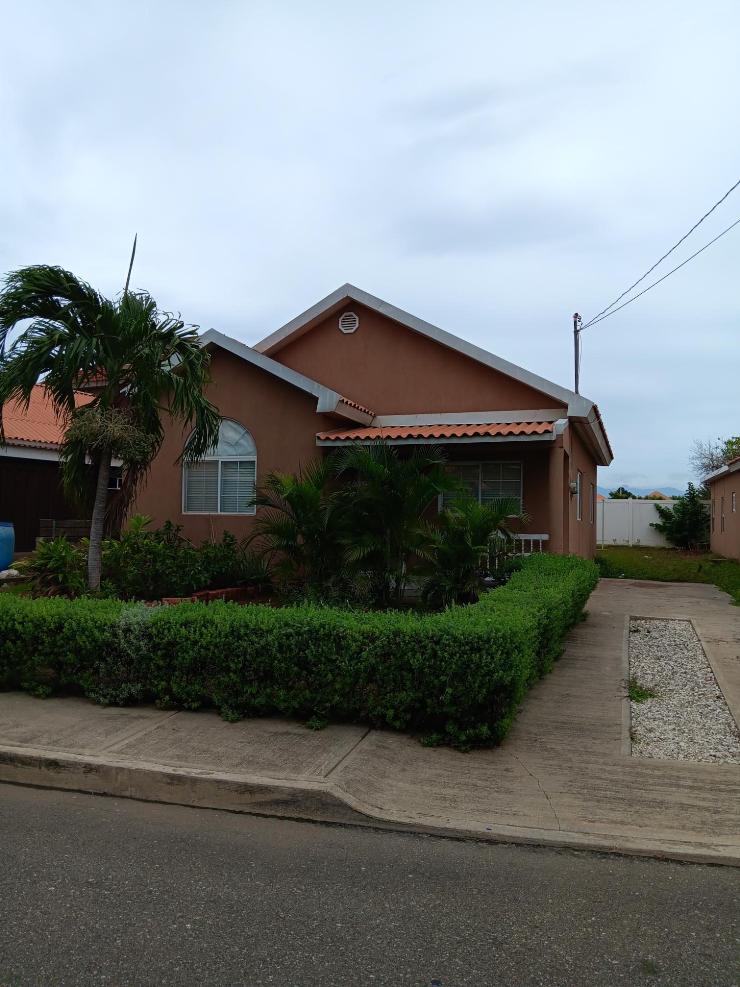 House For Rent SAN FERNANDO PLACE, 1880 120,000 Keez