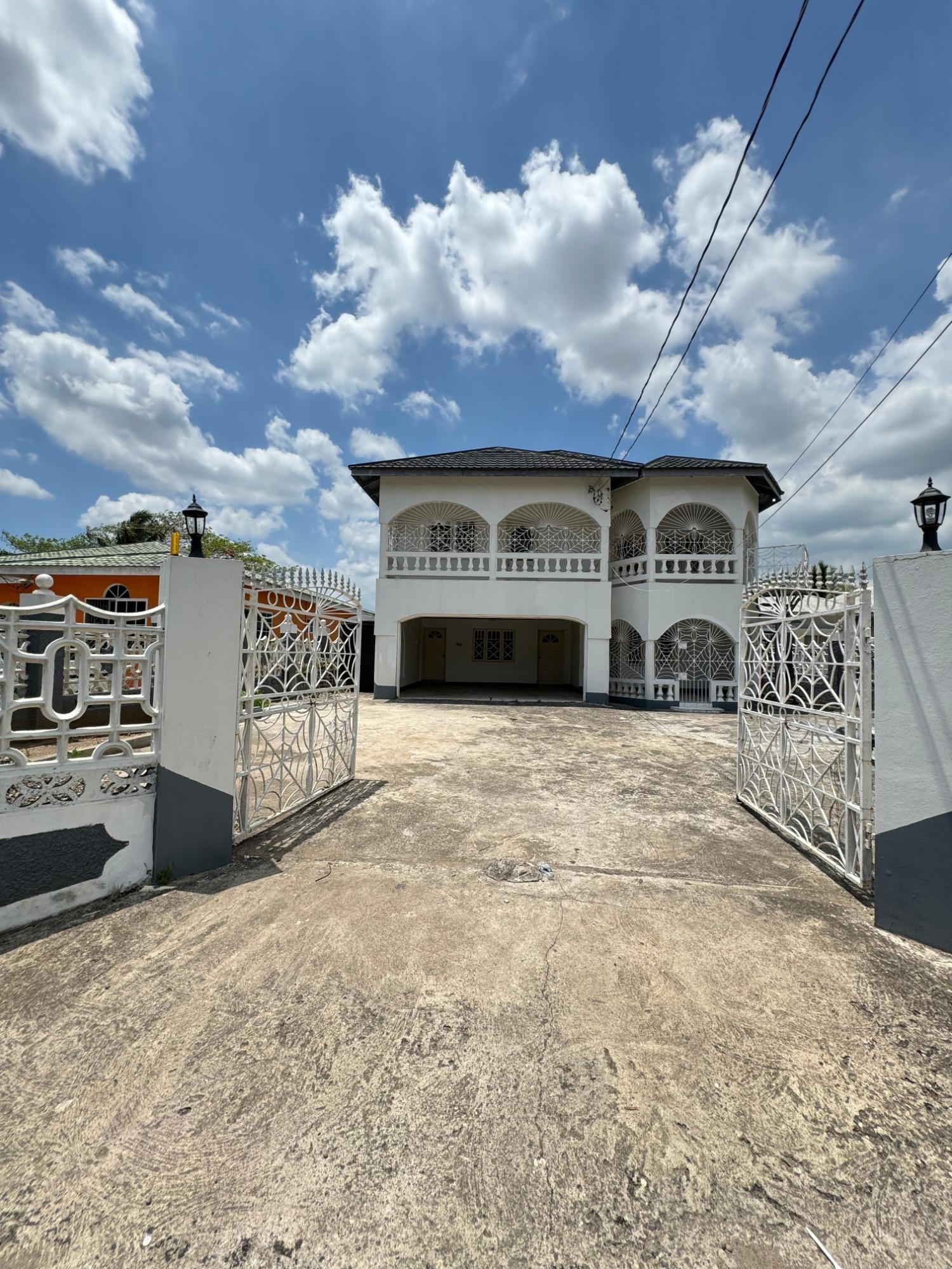 House For Rent JACKSON STREET, May Pen 100,000 Keez
