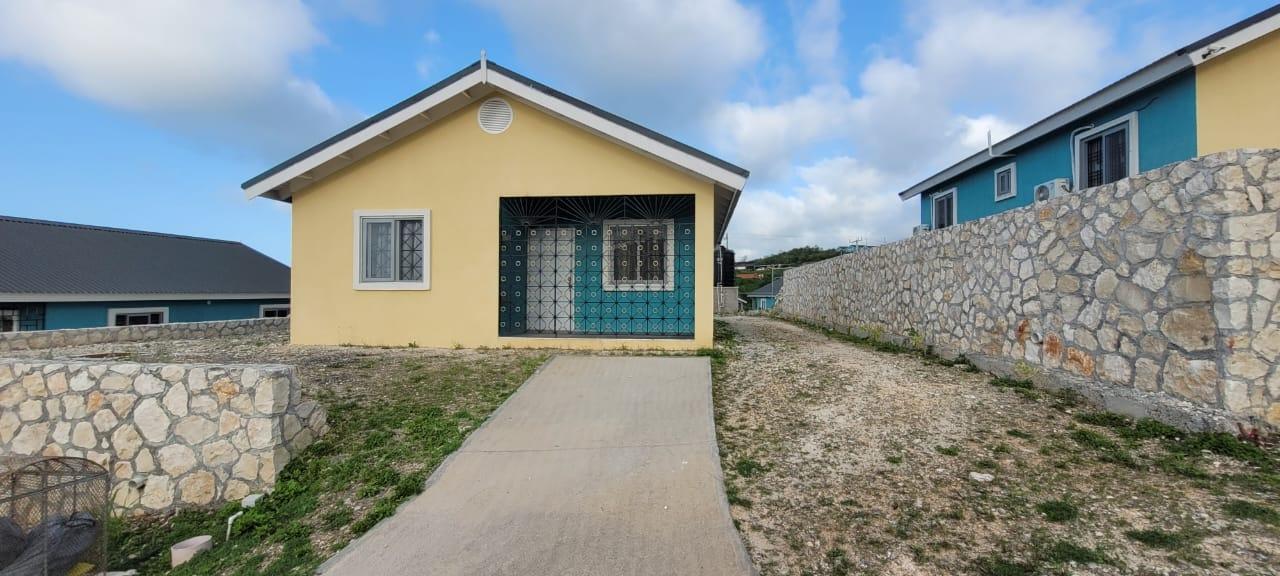 House For Rent BOGUE VILLAGE, Montego Bay 800 Keez