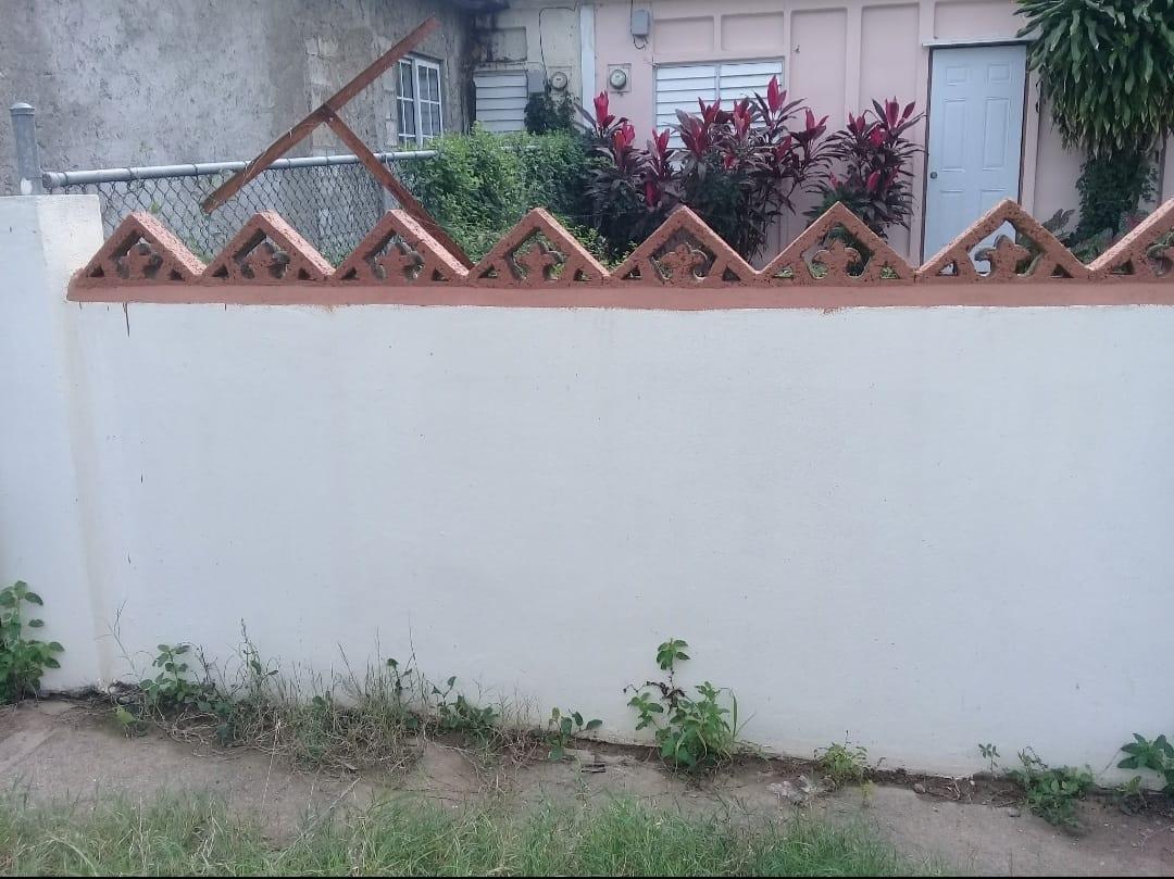 House For Rent WATERLOO AVENUE, HALF WAY TREE 100,000 Keez