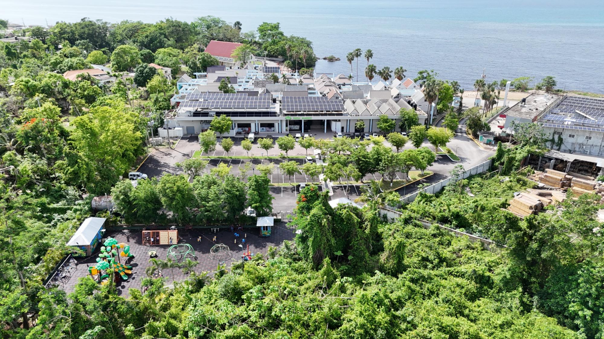 Offices / Commercial Bldg For Rent SUNSHINE VILLAGE PLAZA, NEGRIL