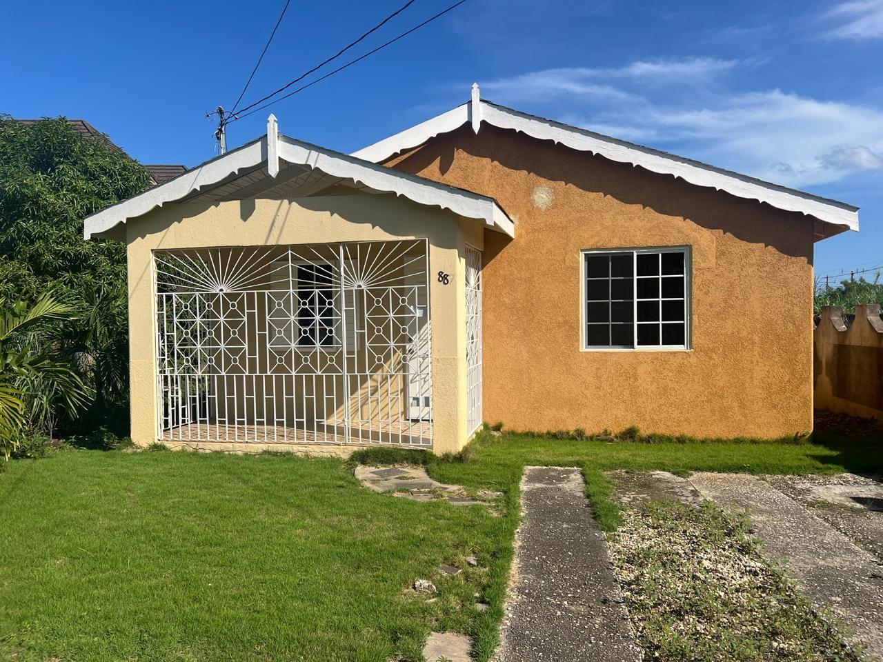 House For Rent: BOGUE VILLAGE, AGUA PLACE, Bogue Village | $90,000 | Keez