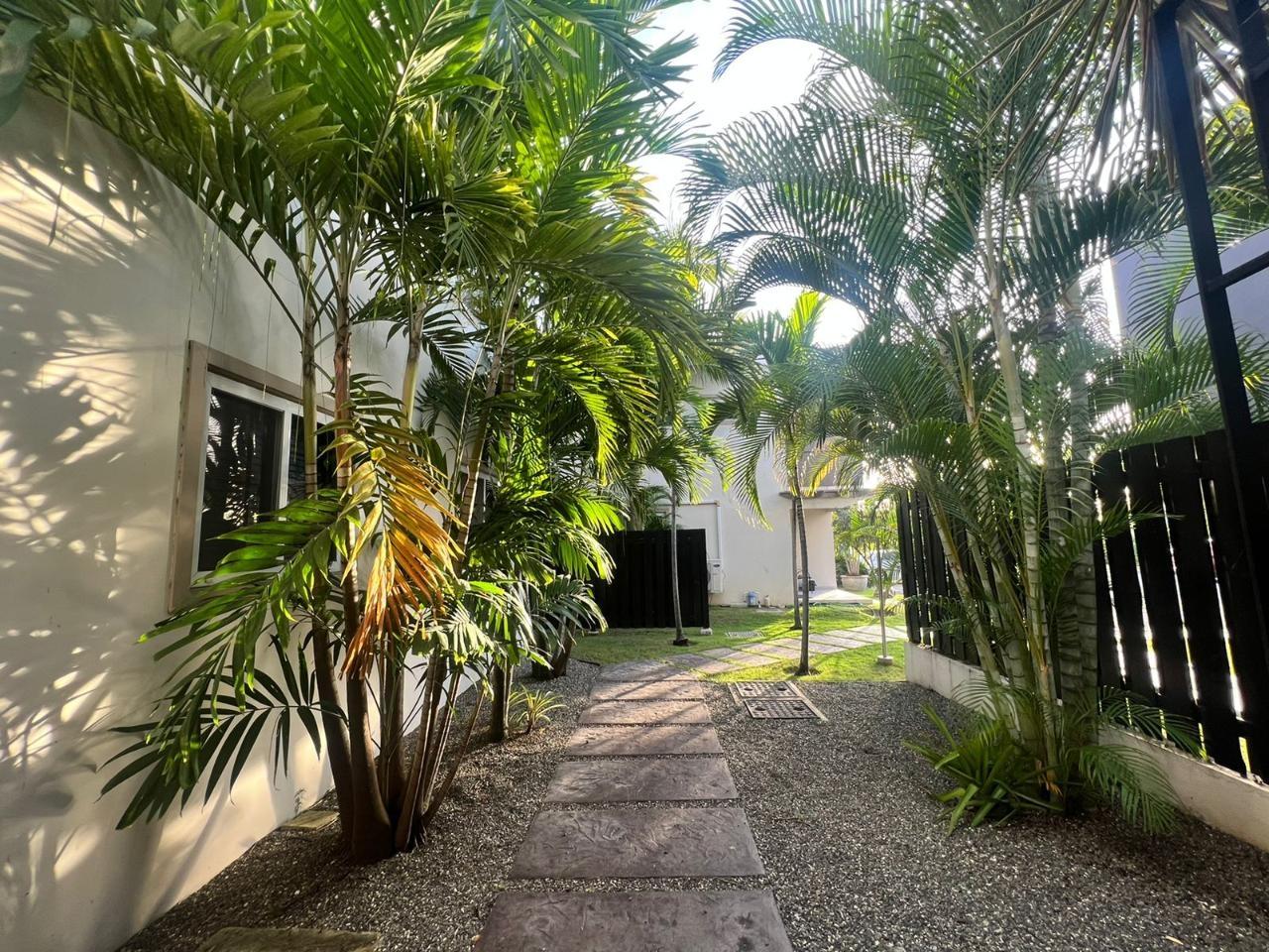 Apartment For Rent DRIVE, Kingston 6 1,800 Keez