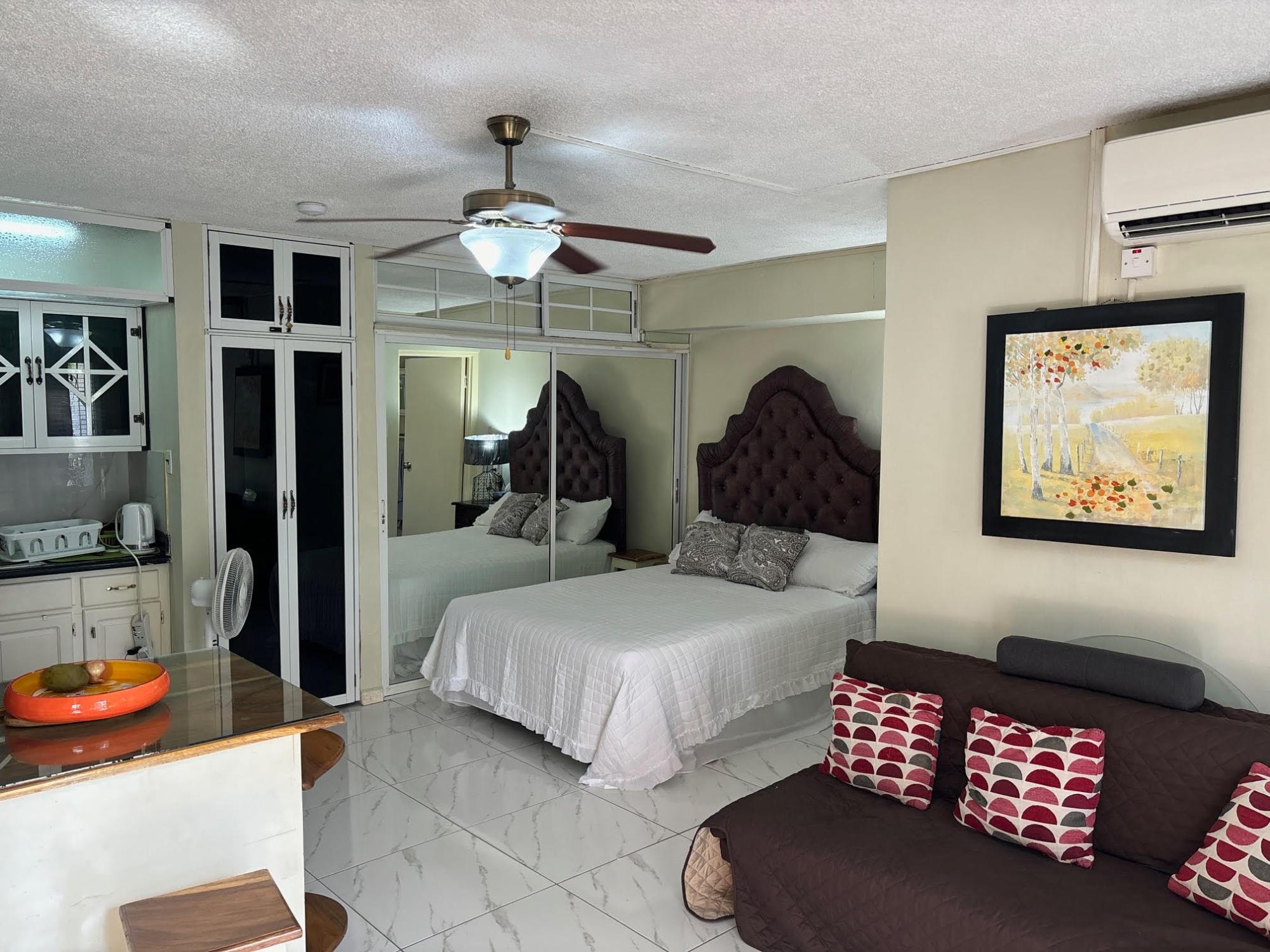 Apartment For Rent 11 QUEENS DRIVE, Montego Bay 900 Keez