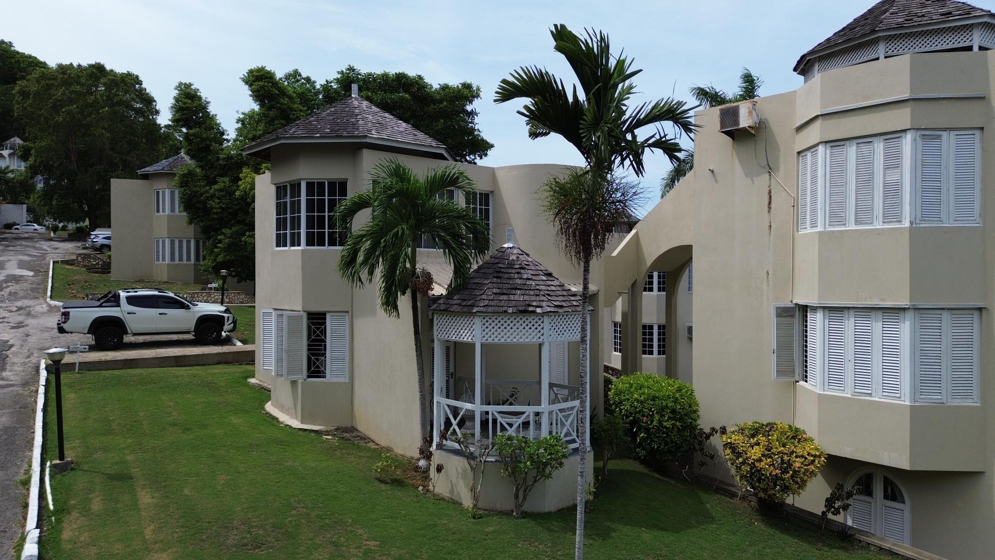 Apartment For Sale COLUMBUS HEIGHTS, Ocho Rios 440,000 Keez