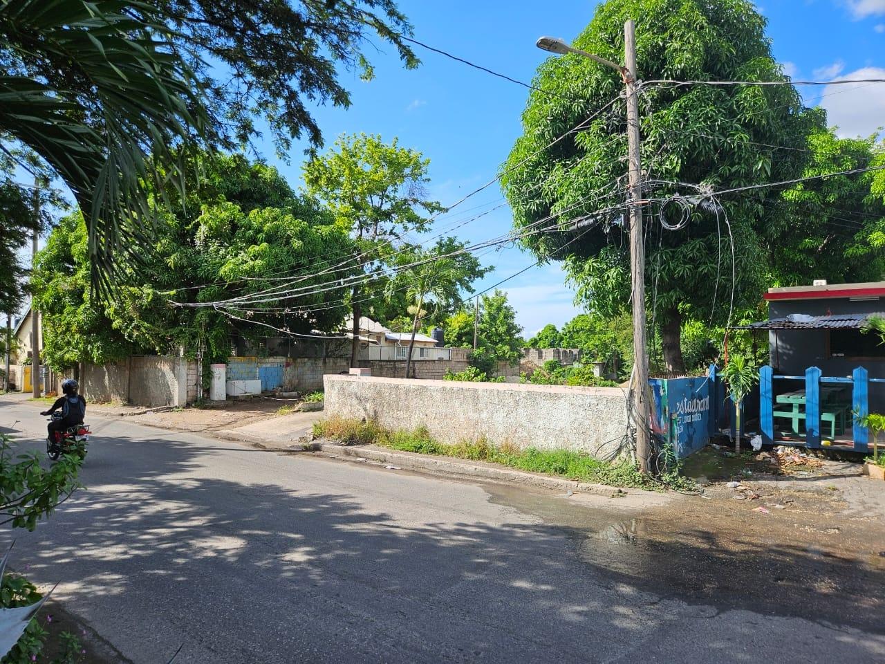 commercial-lot-for-rent-mountain-view-avenue-kingston-6-6-000-keez