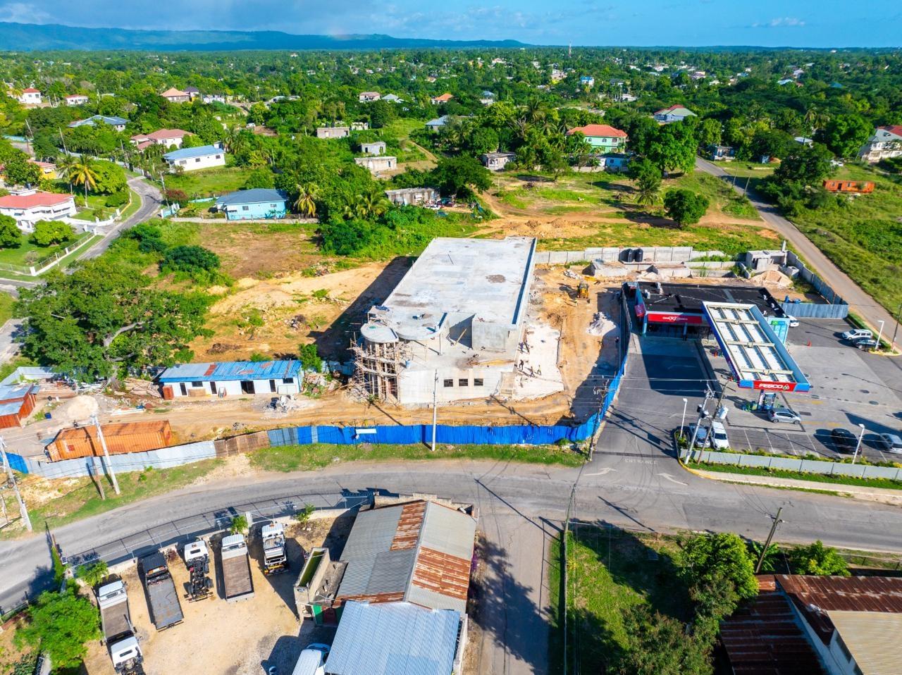 offices-commercial-bldg-for-sale-chapleton-road-may-pen-may-pen