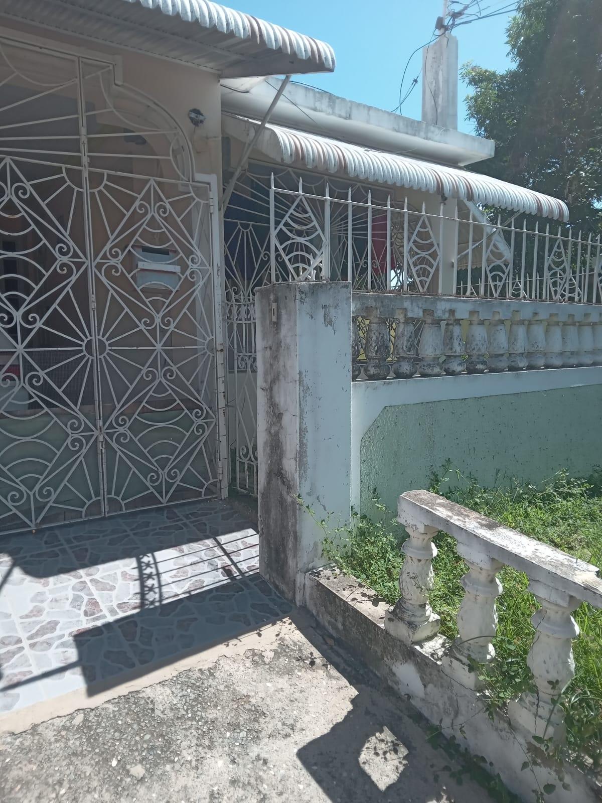 house-for-sale-nw-62nd-place-greater-portmore-19-500-000