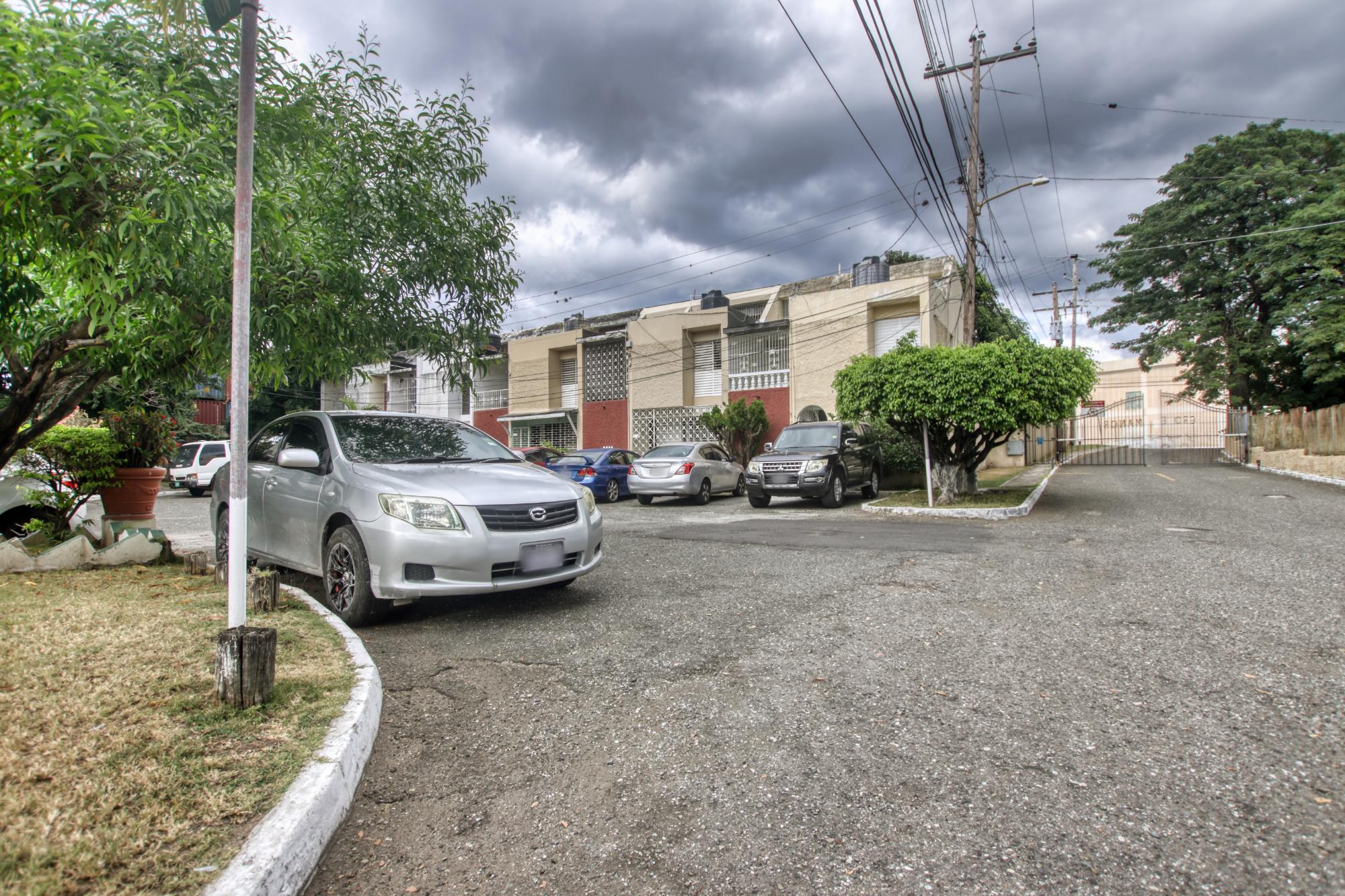 Townhouse For Rent: GROVE MANOR MEWS, Constant Spring P.O. | $170,000 ...