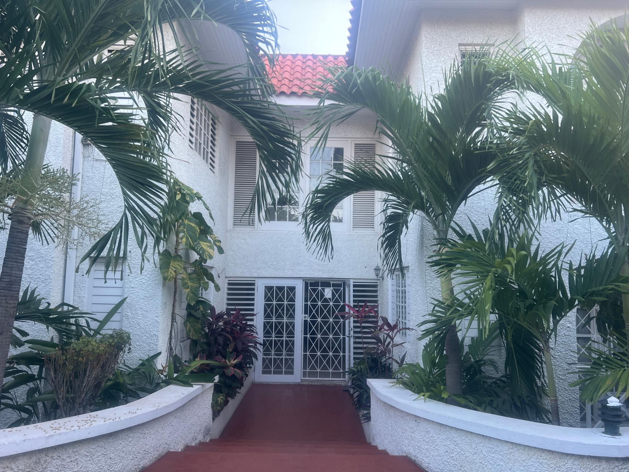 Apartment For Rent: EAST AVENUE, Constant Spring P.O. | $110,000