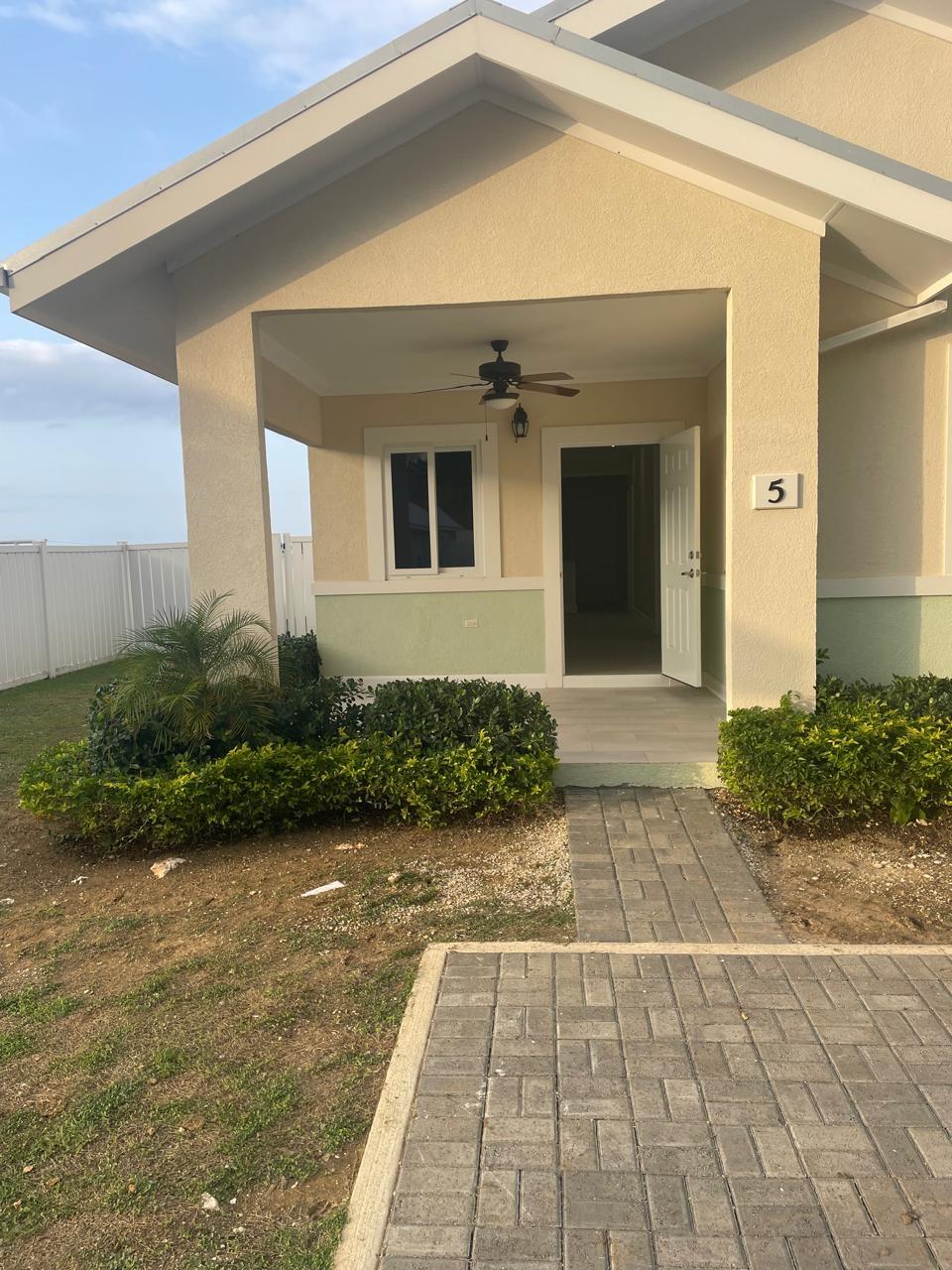 house-for-rent-sea-shore-close-lucea-1-800