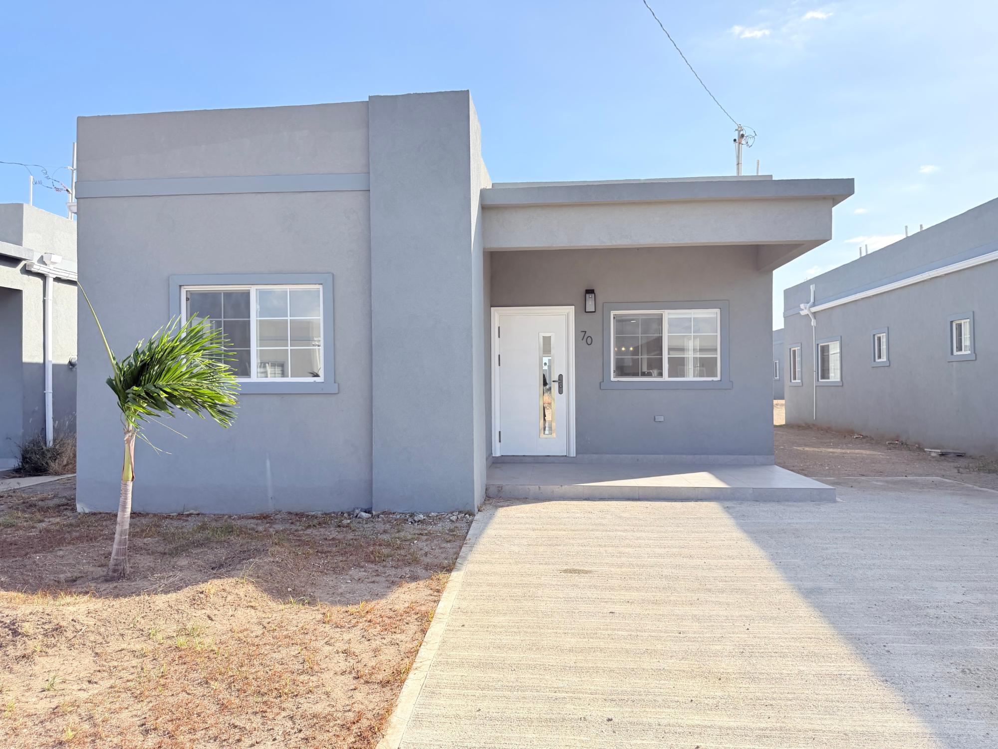 House For Rent: PORT RIDGE ESTATE, Greater Portmore | $180,000