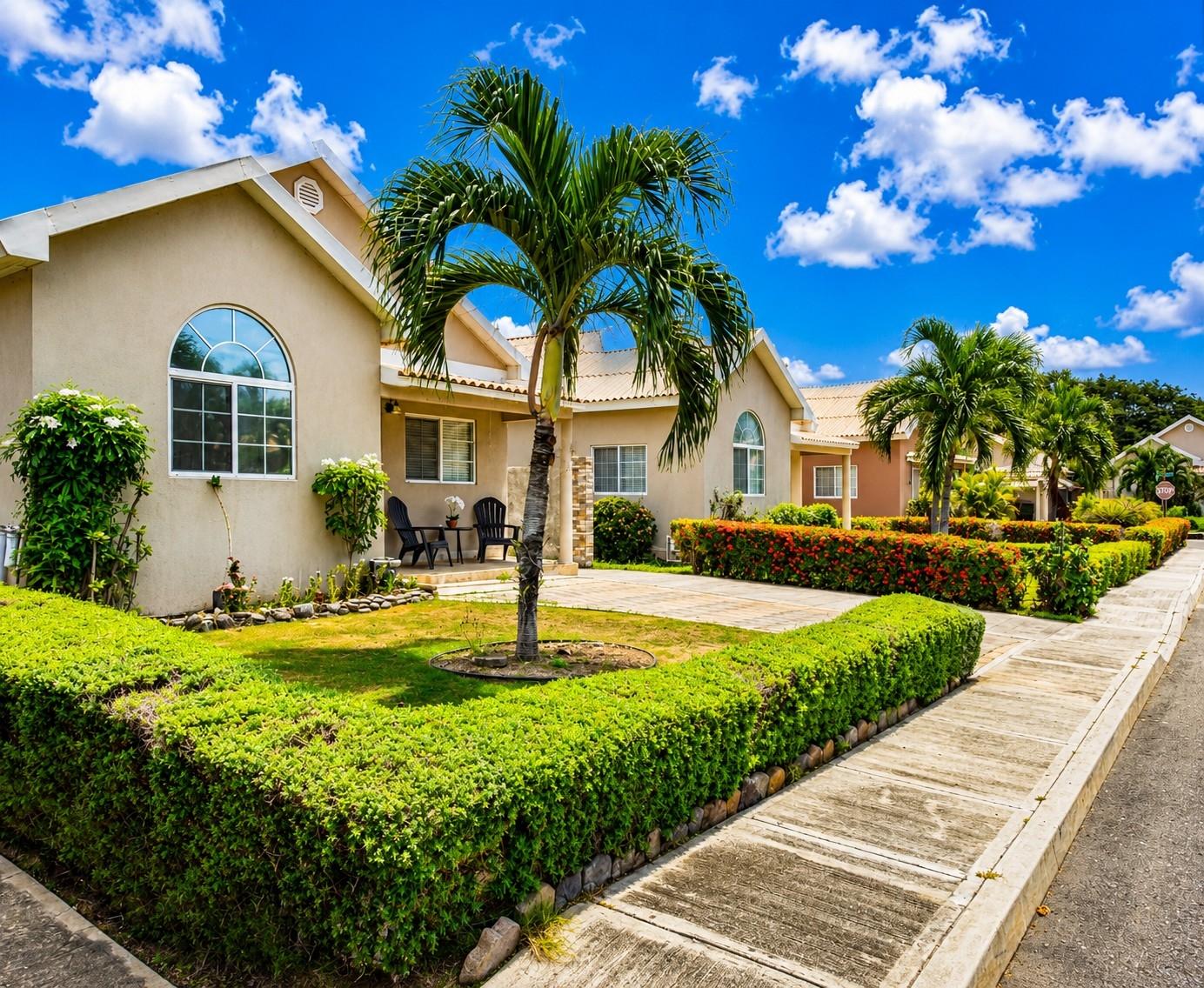 House For Rent: CAYMANAS ESTATES, Caymanas Estates | $180,000 photo 4