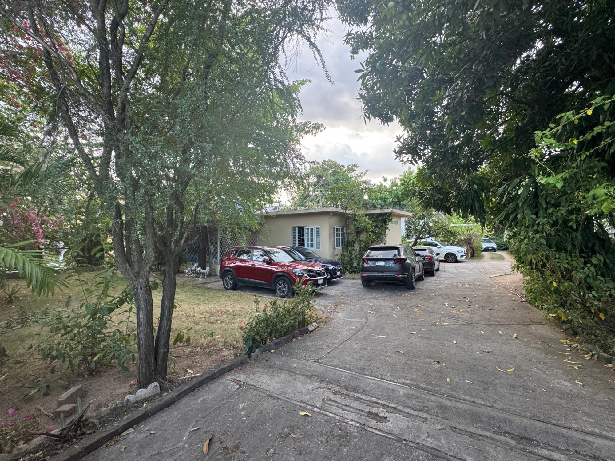 House For Sale: KINGS HOUSE AVE., Kingston 6 | $105,000,000 photo 2