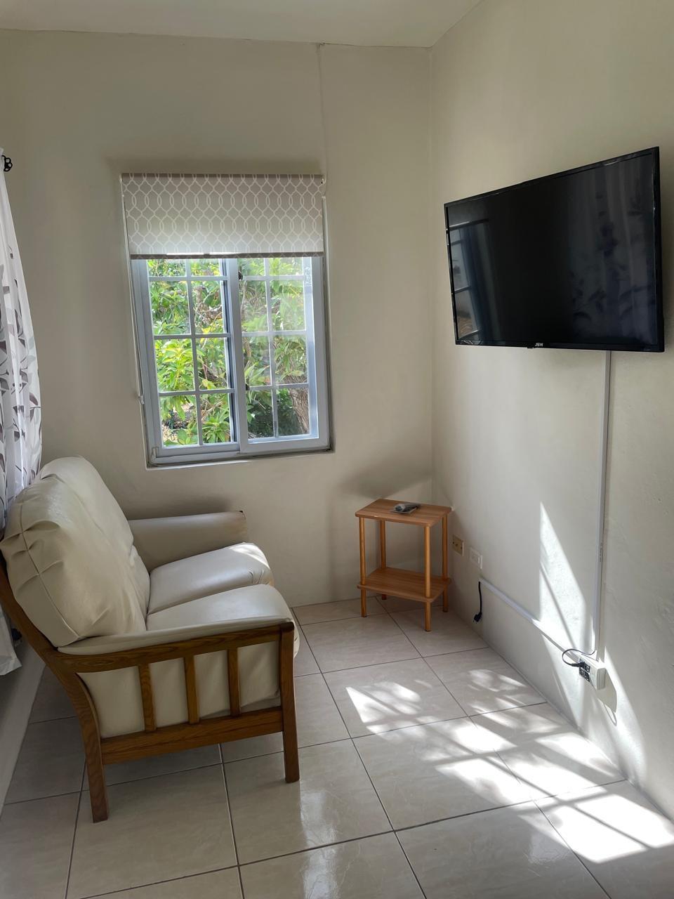 Apartment For Rent: CAREY PARK , DUNCAN, TREL, Carey Park | $65,000 photo 5
