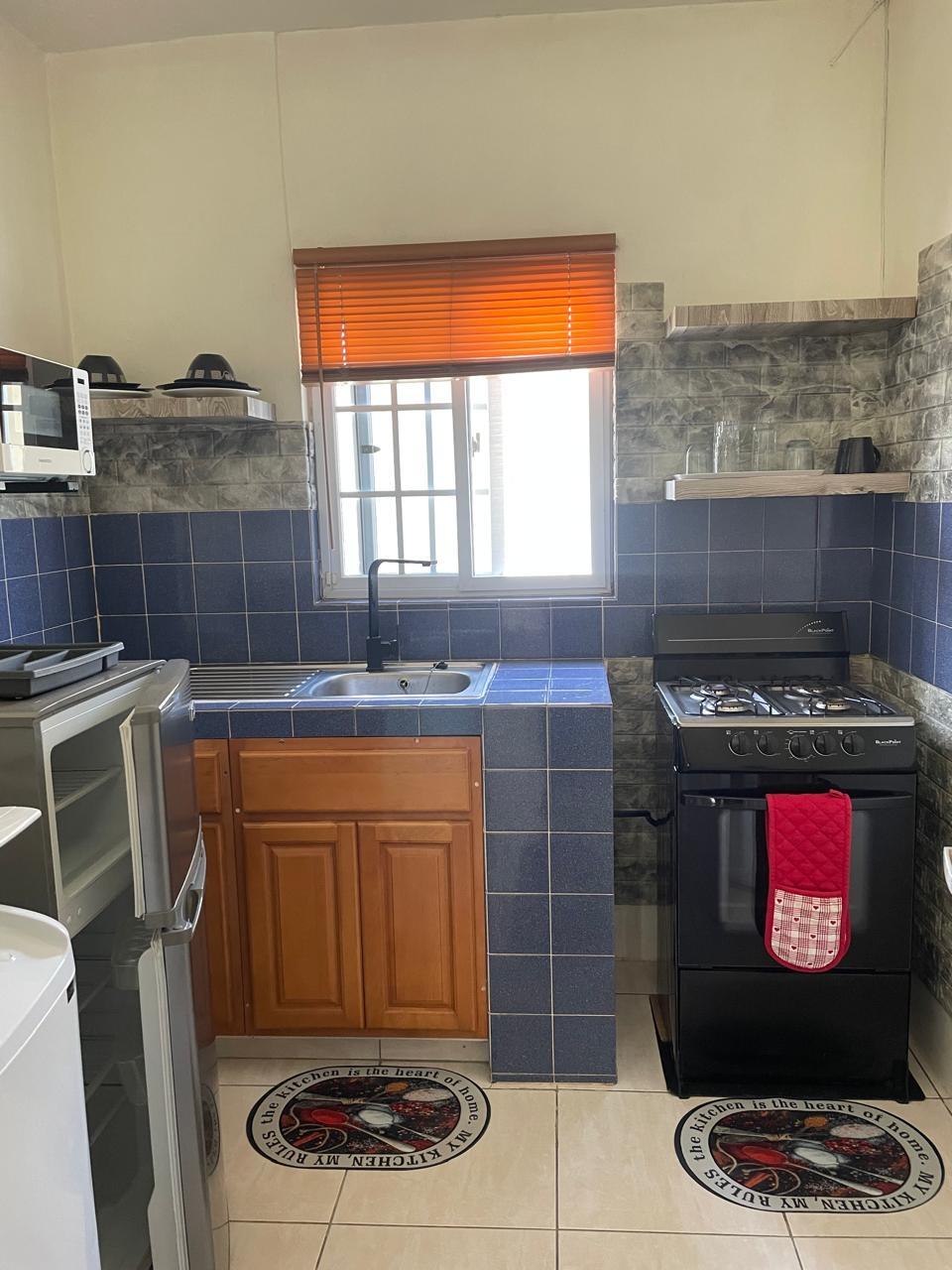 Apartment For Rent: CAREY PARK , DUNCAN, TREL, Carey Park | $65,000 photo 8