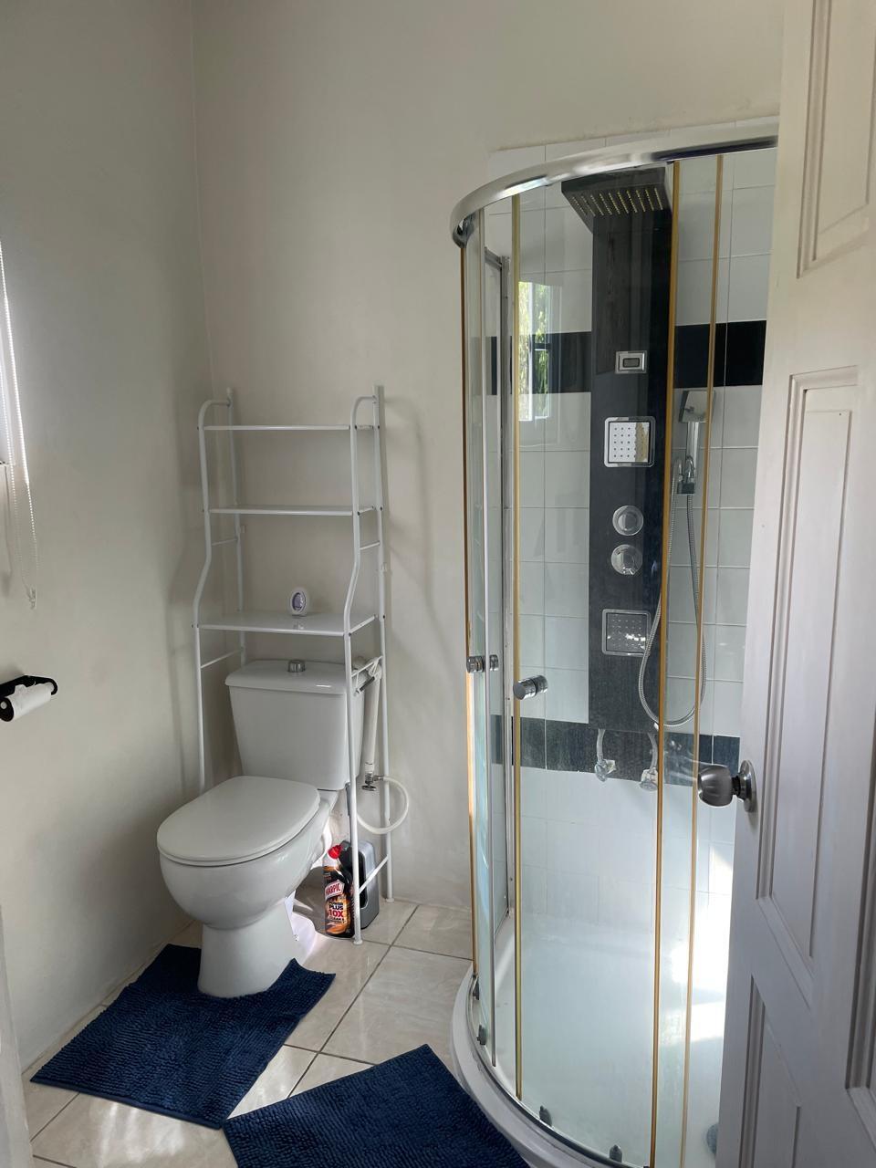 Apartment For Rent: CAREY PARK , DUNCAN, TREL, Carey Park | $65,000 photo 15