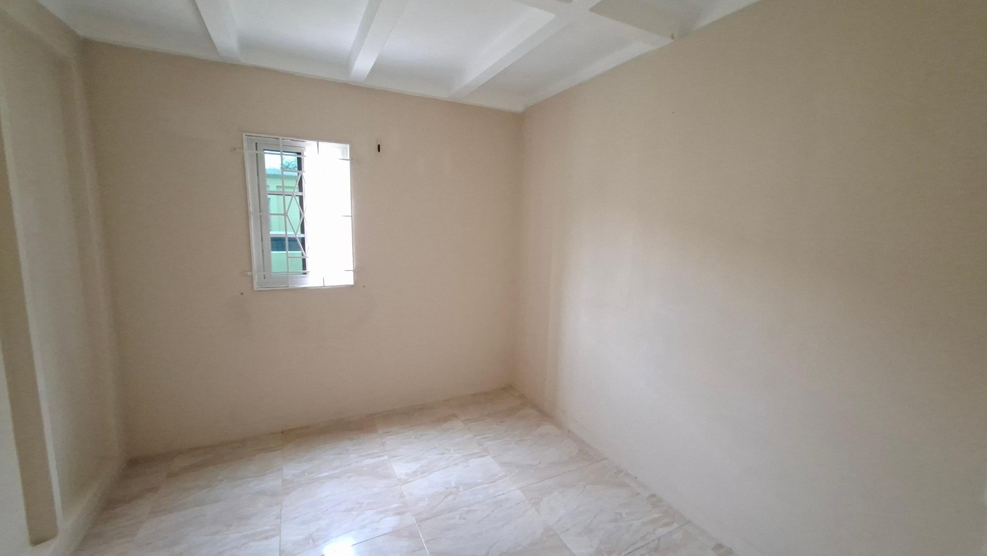 House For Rent: PORTMORE PINES, Portmore Pines | $80,000 photo 3